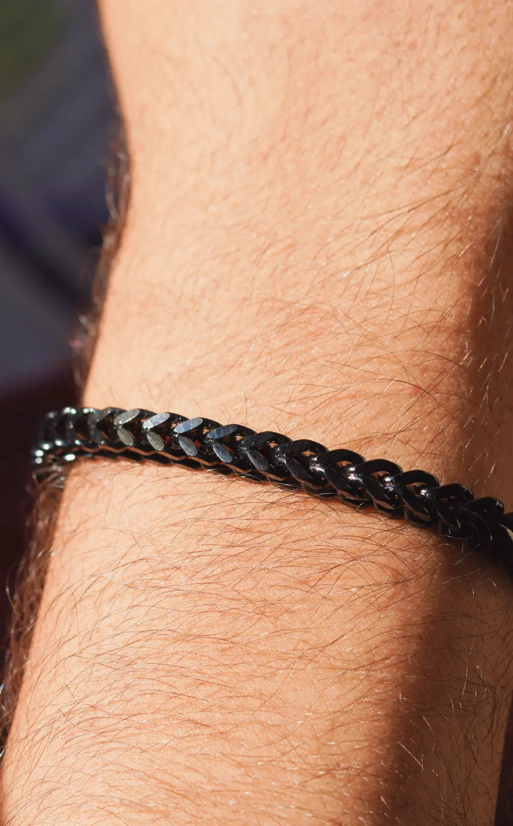 LUX chain Bracelet | Stainless Steel | Anti-tarnish | Unisex. - worldjewel.in