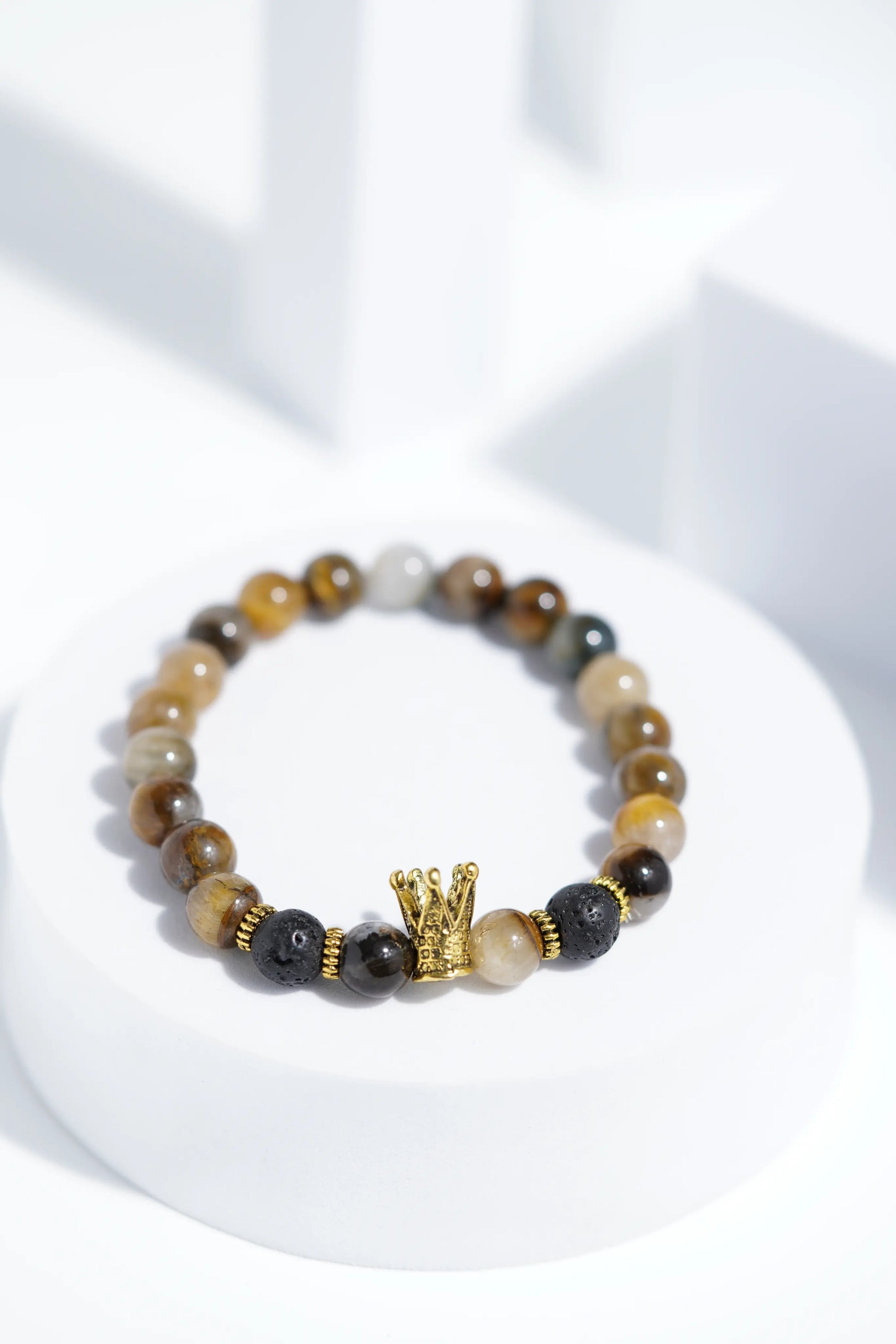 Light Brown Crown  Bead Bracelets | Unisex. worldjewel.in Bead Bracelets