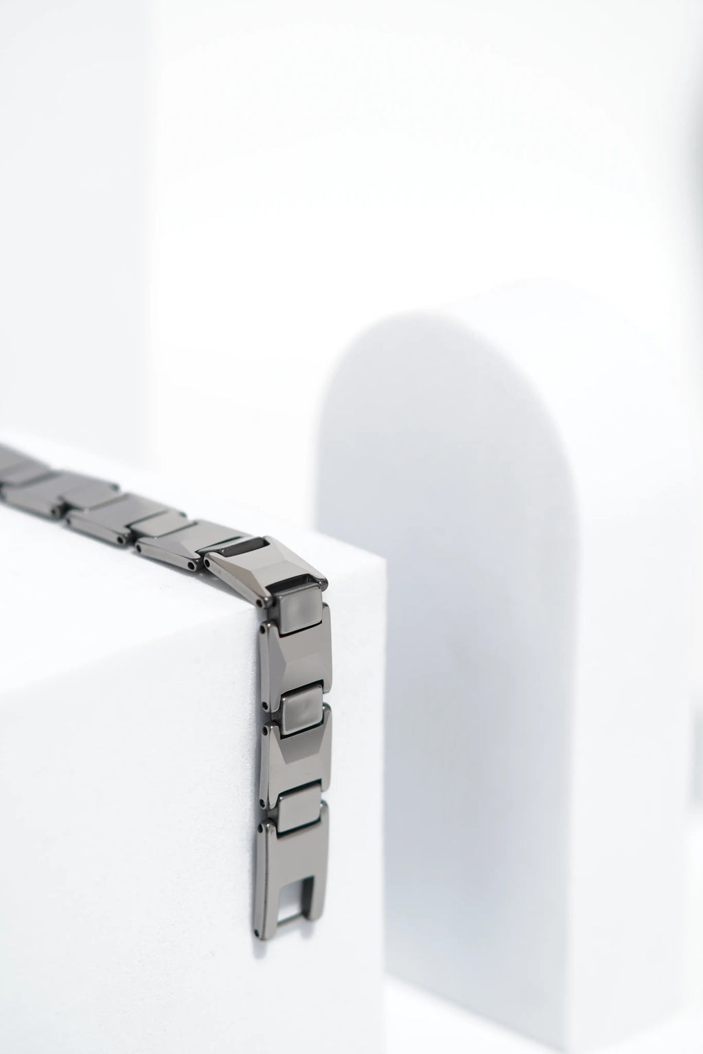 Linea - Ceramic bracelet for men. worldjewel.in men's bracelets