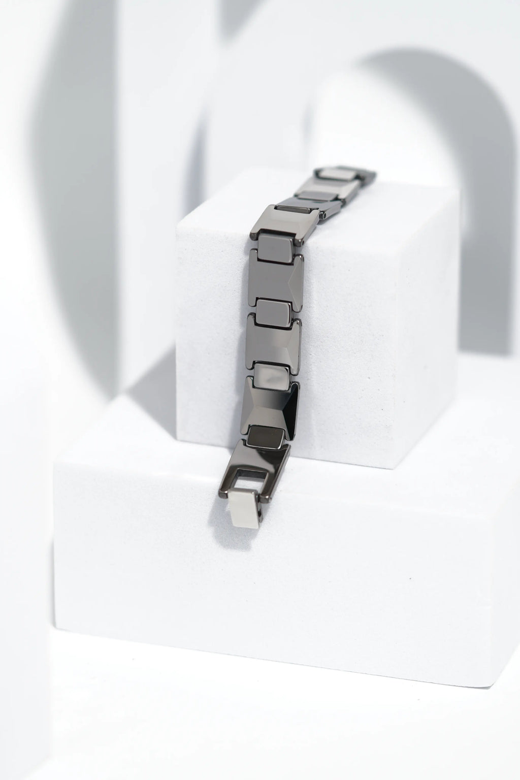 Linea - Ceramic bracelet for men. worldjewel.in men's bracelets