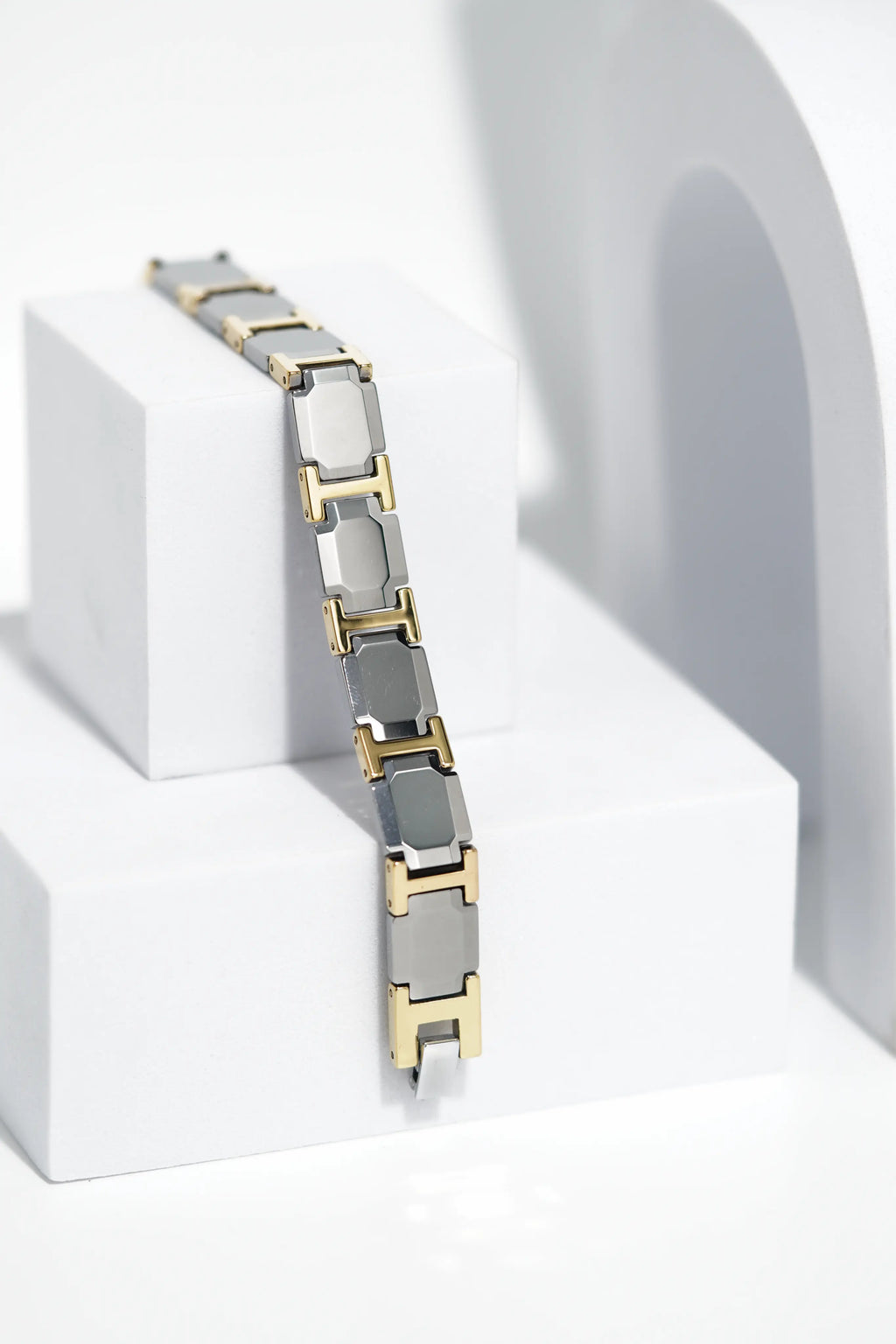 Lucent Band - Ceramic bracelet for men. worldjewel.in men's bracelets