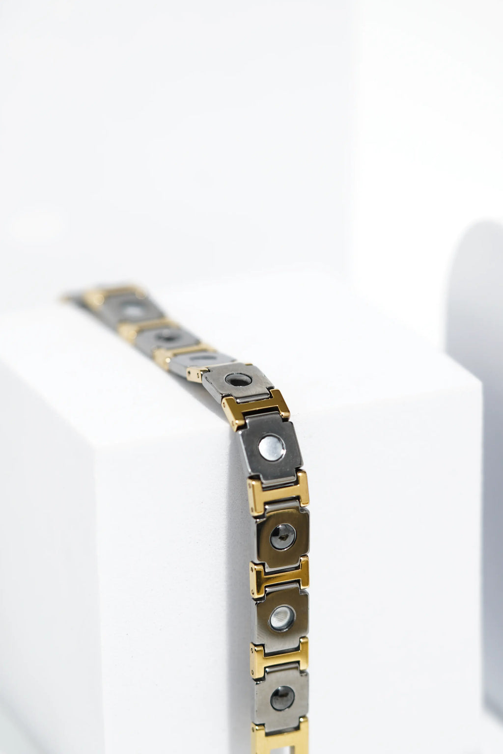 Lucent Band - Ceramic bracelet for men. worldjewel.in men's bracelets