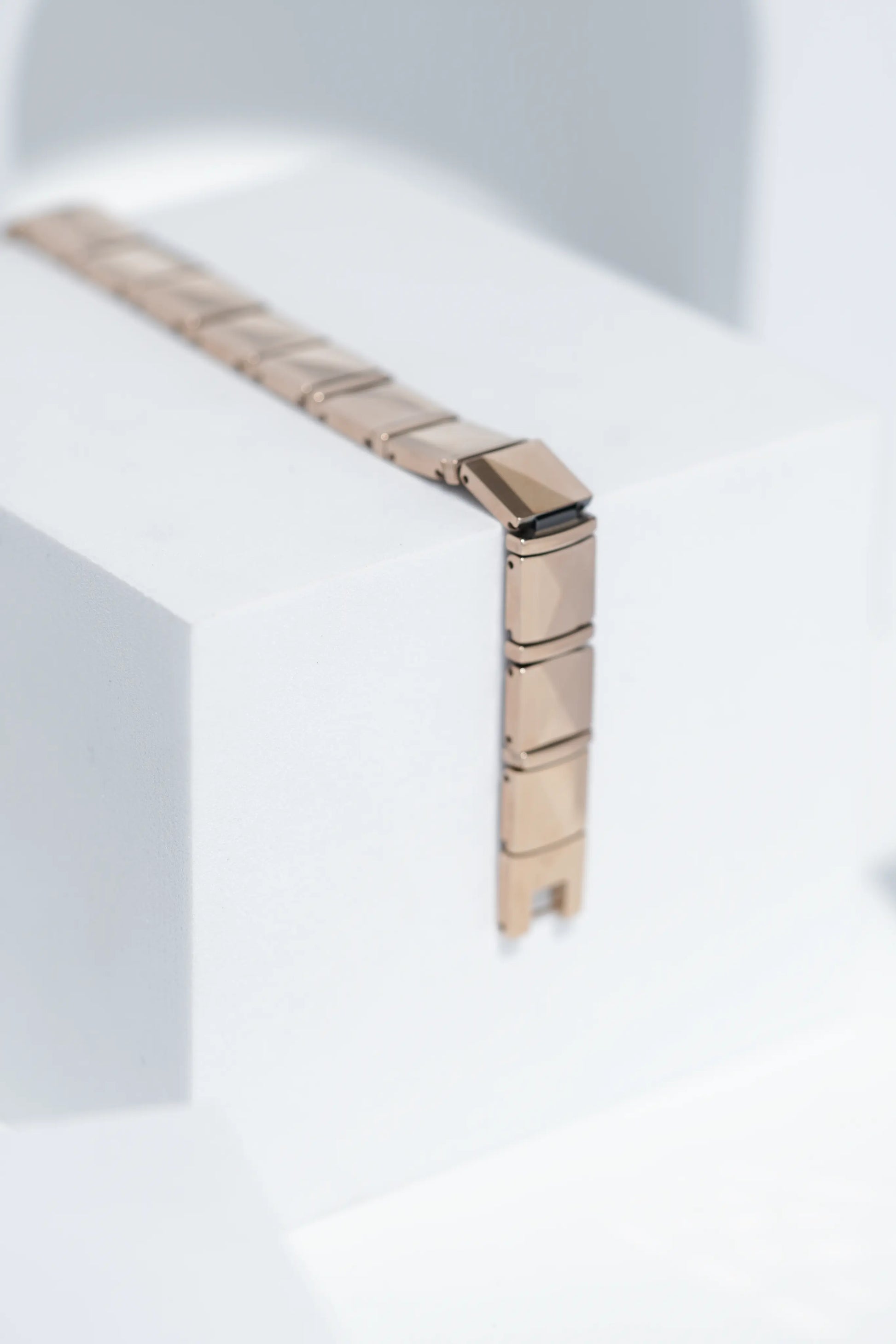Luma - Ceramic bracelet for men. worldjewel.in men's bracelets