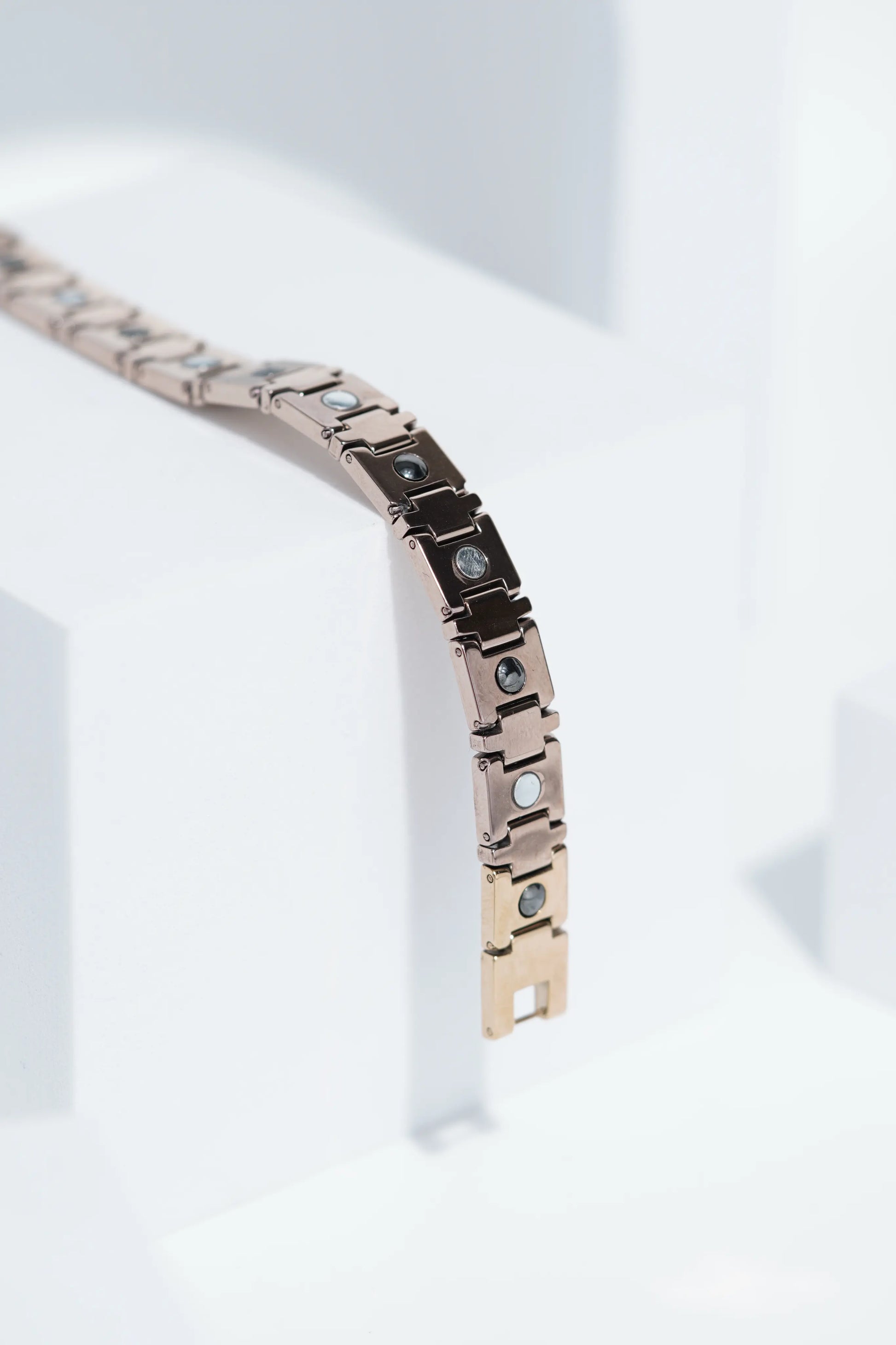 Luma - Ceramic bracelet for men. worldjewel.in men's bracelets