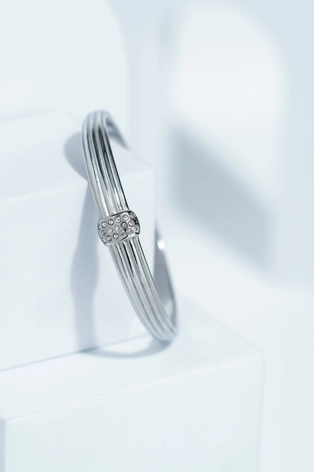 Luna Curve Bangle Bracelet worldjewel.in CUFF BRACELET FOR WOMEN