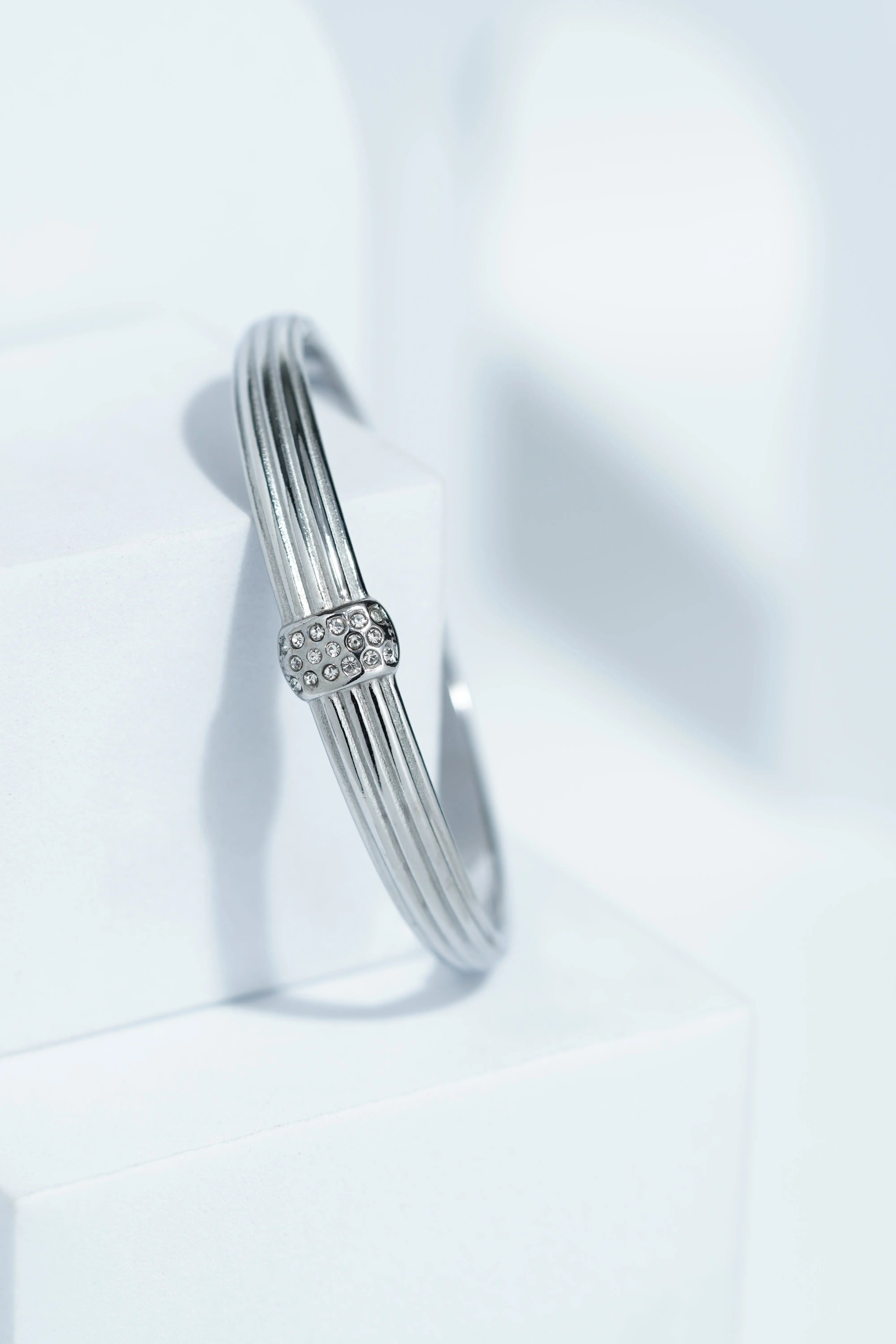 Luna Curve Bangle Bracelet worldjewel.in CUFF BRACELET FOR WOMEN