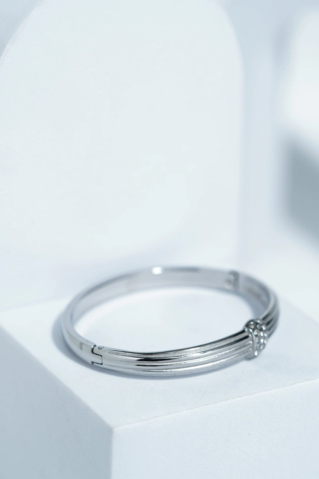 Luna Curve Bangle Bracelet worldjewel.in CUFF BRACELET FOR WOMEN