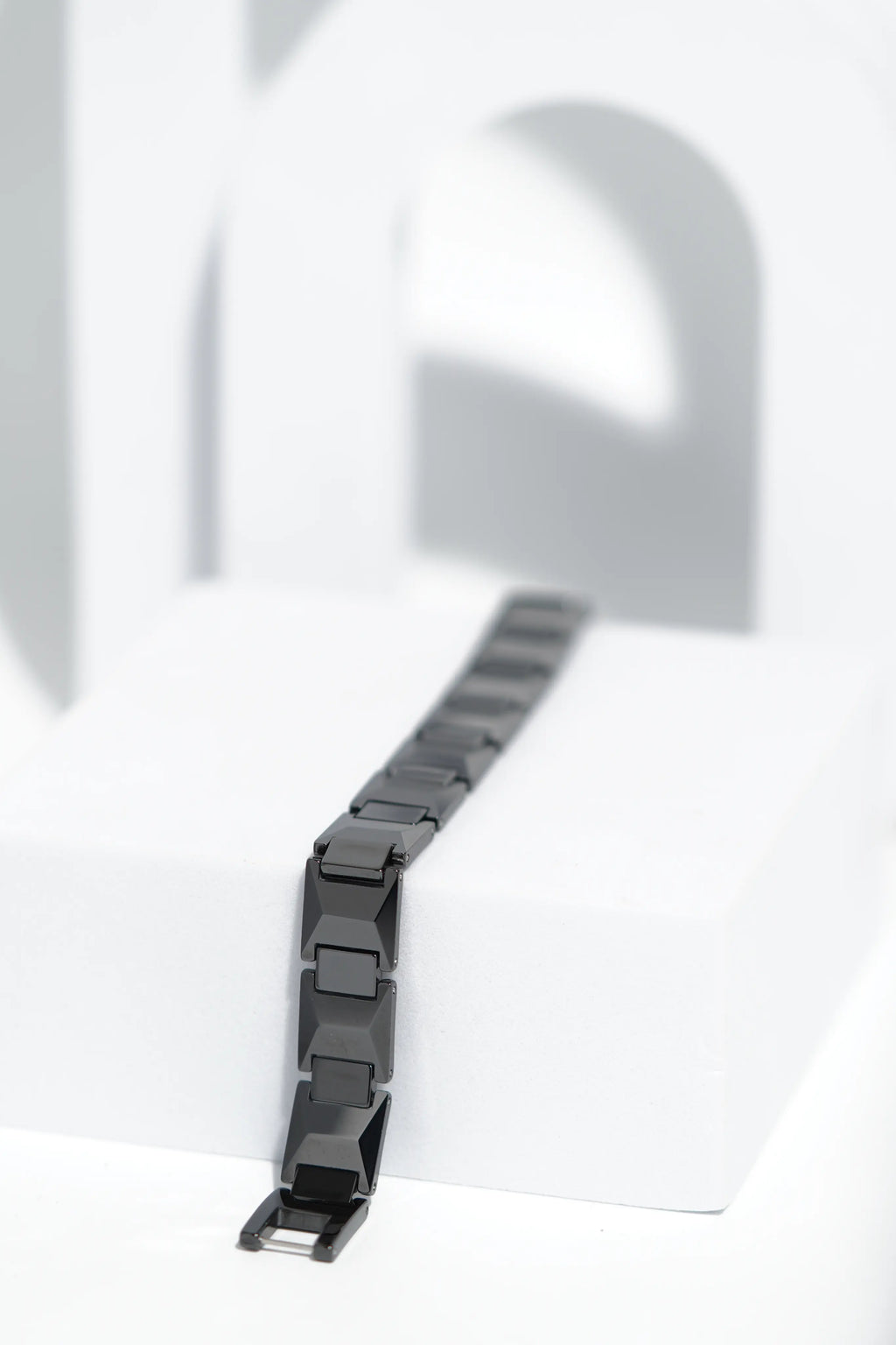 Mino - Ceramic bracelet for men. worldjewel.in men's bracelets