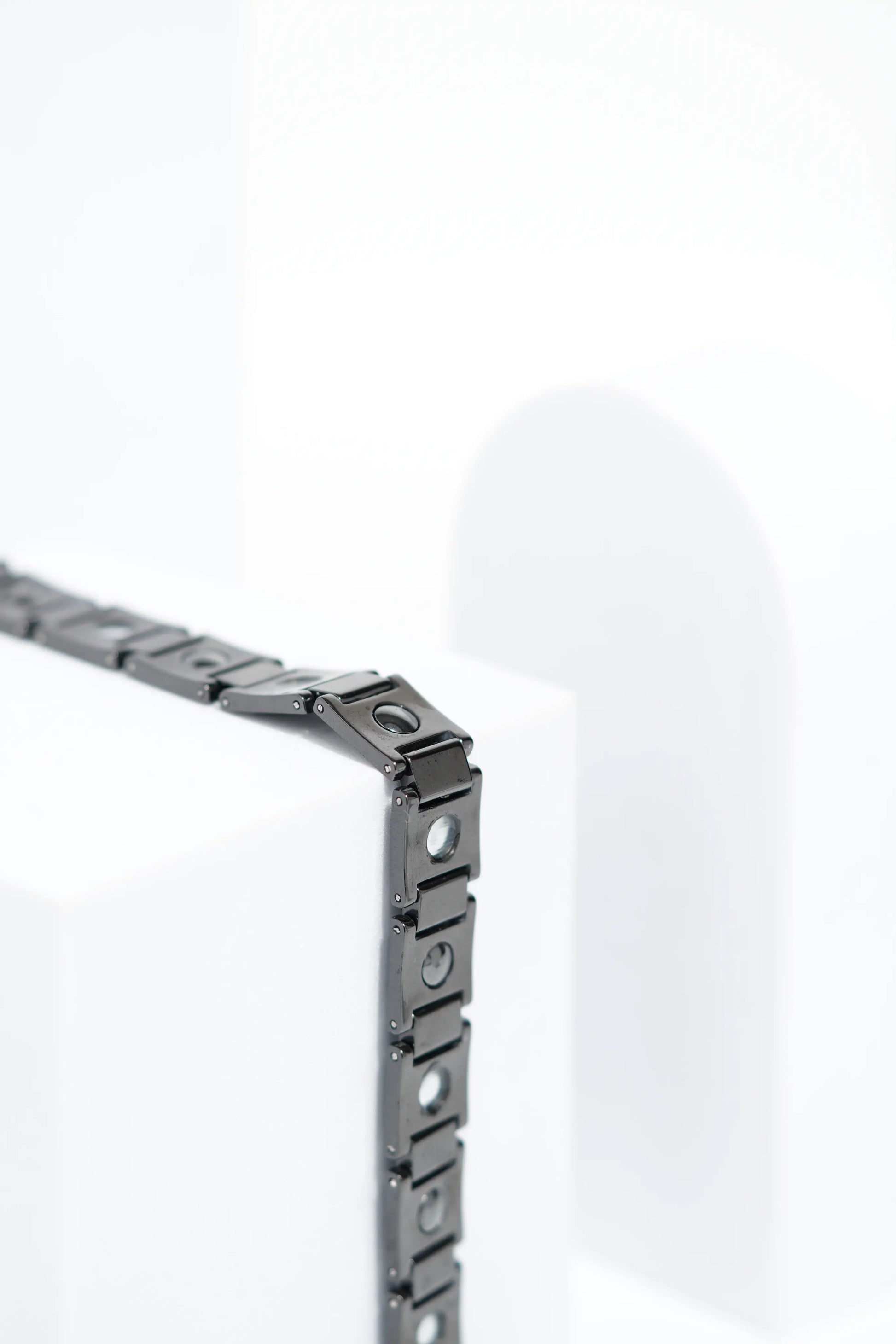 Mino - Ceramic bracelet for men. worldjewel.in men's bracelets