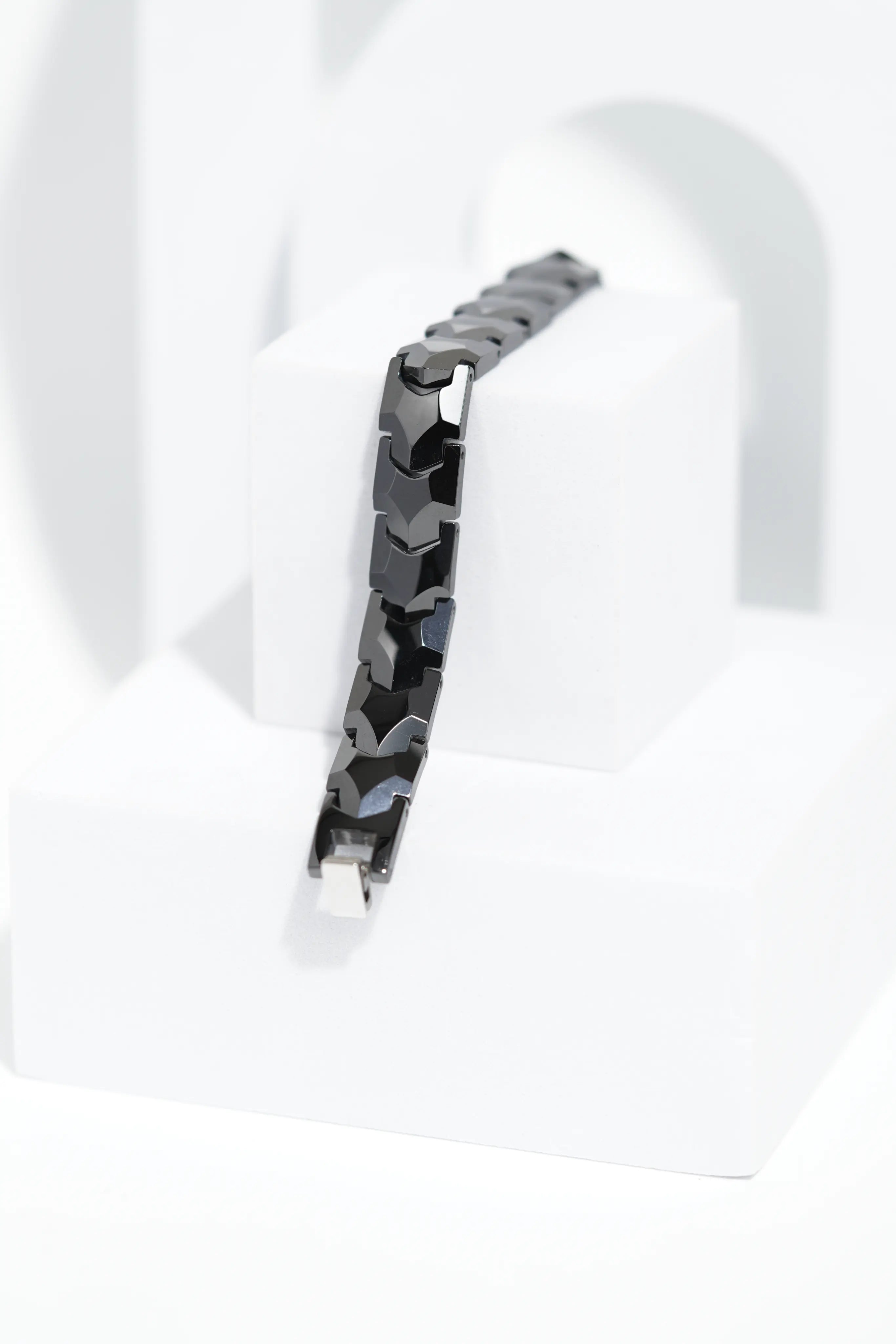 Modulink - Ceramic bracelet for men. worldjewel.in men's bracelets