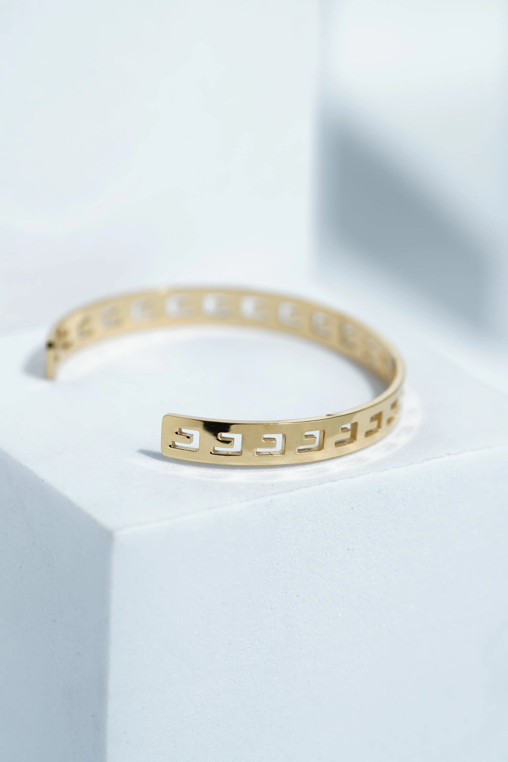 Muse Loop Bangle Bracelet worldjewel.in CUFF BRACELET FOR WOMEN