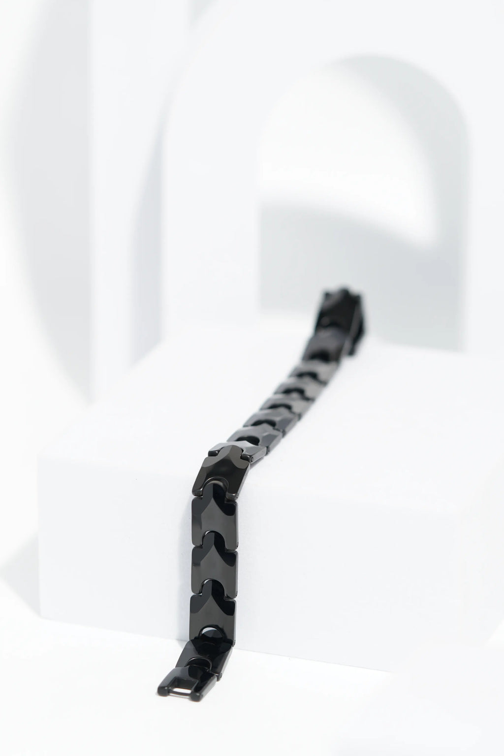 Nuvé - Ceramic bracelet for men. worldjewel.in men's bracelets