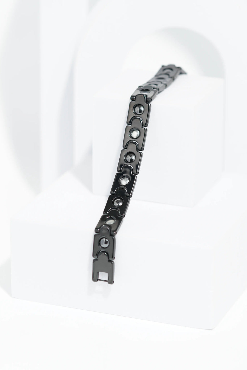 Nuvé - Ceramic bracelet for men. worldjewel.in men's bracelets