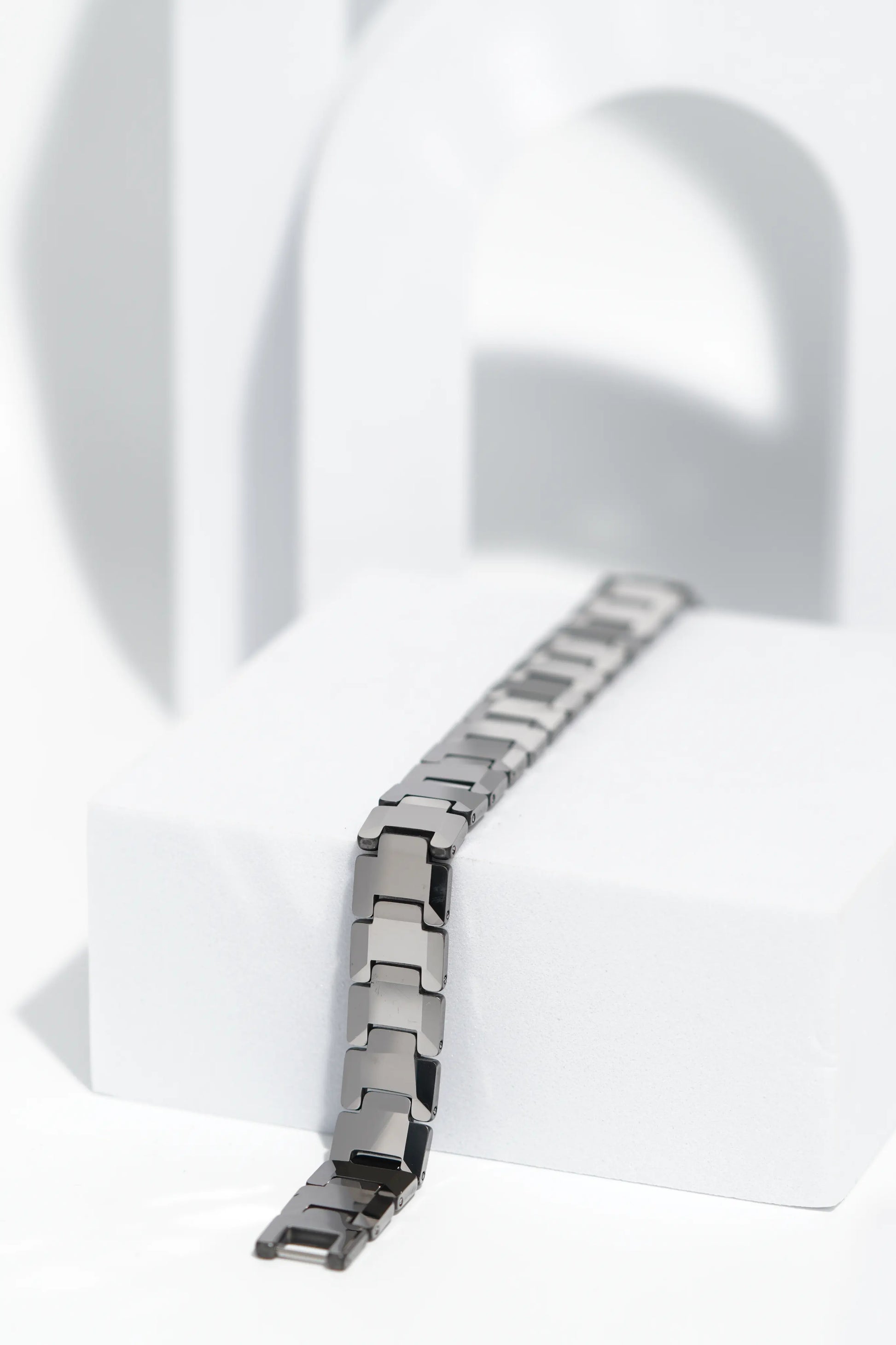 Orin - Ceramic bracelet for men. worldjewel.in men's bracelets