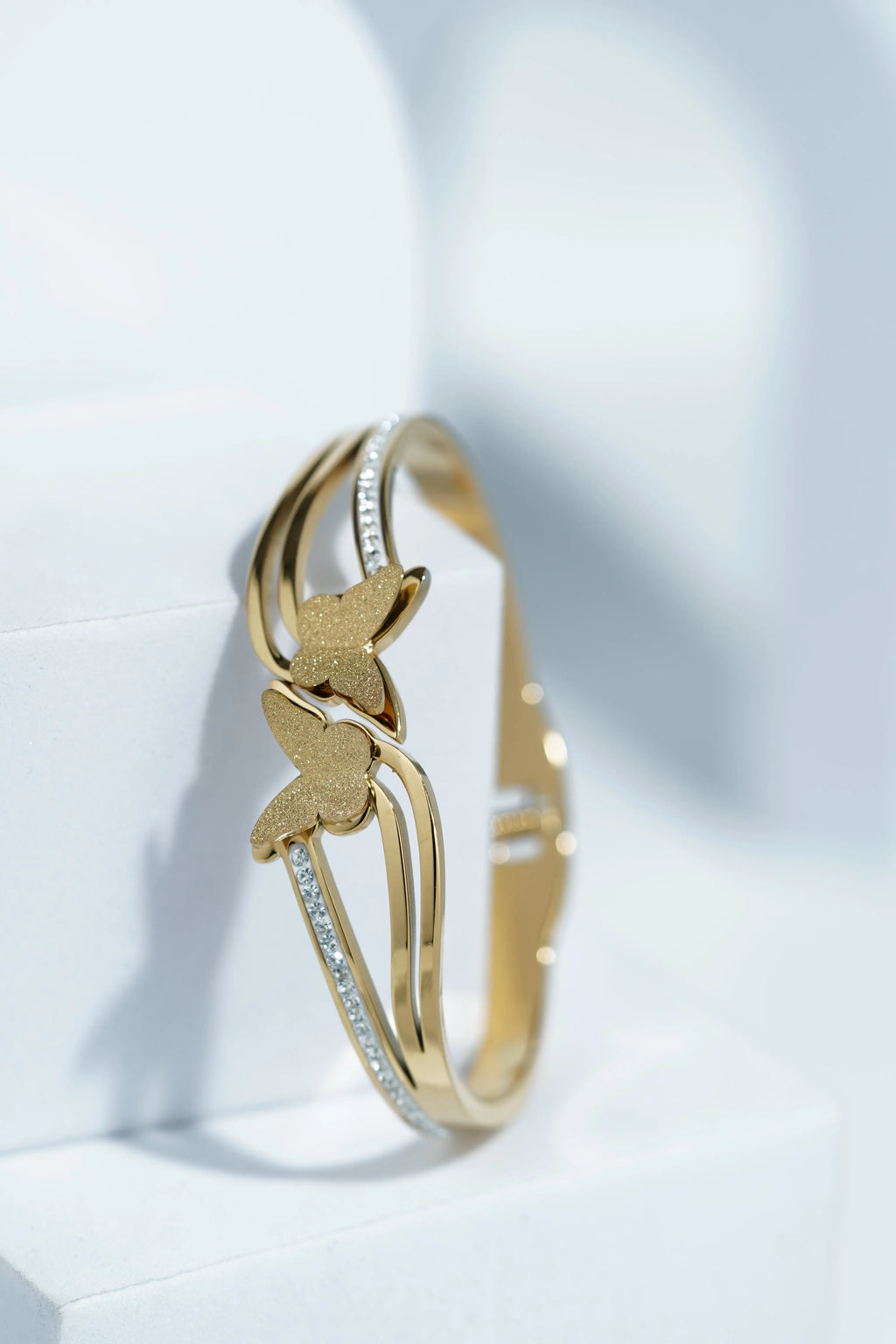 Orla Radiance Bangle Bracelet worldjewel.in CUFF BRACELET FOR WOMEN