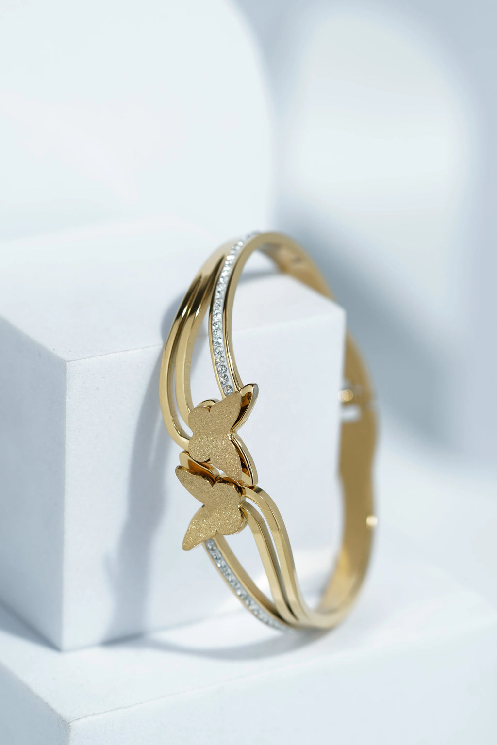 Orla Radiance Bangle Bracelet worldjewel.in CUFF BRACELET FOR WOMEN