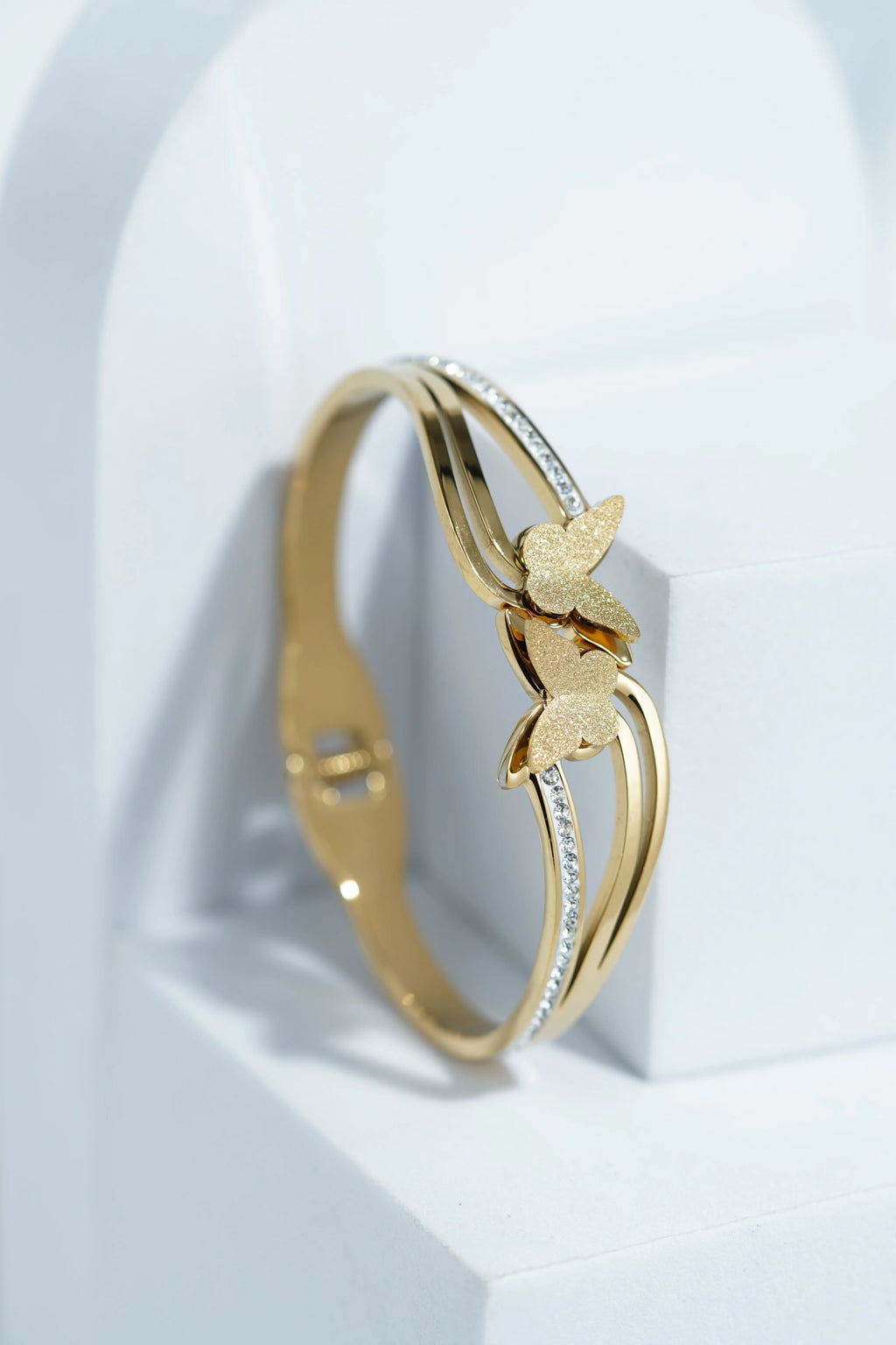 Orla Radiance Bangle Bracelet worldjewel.in CUFF BRACELET FOR WOMEN