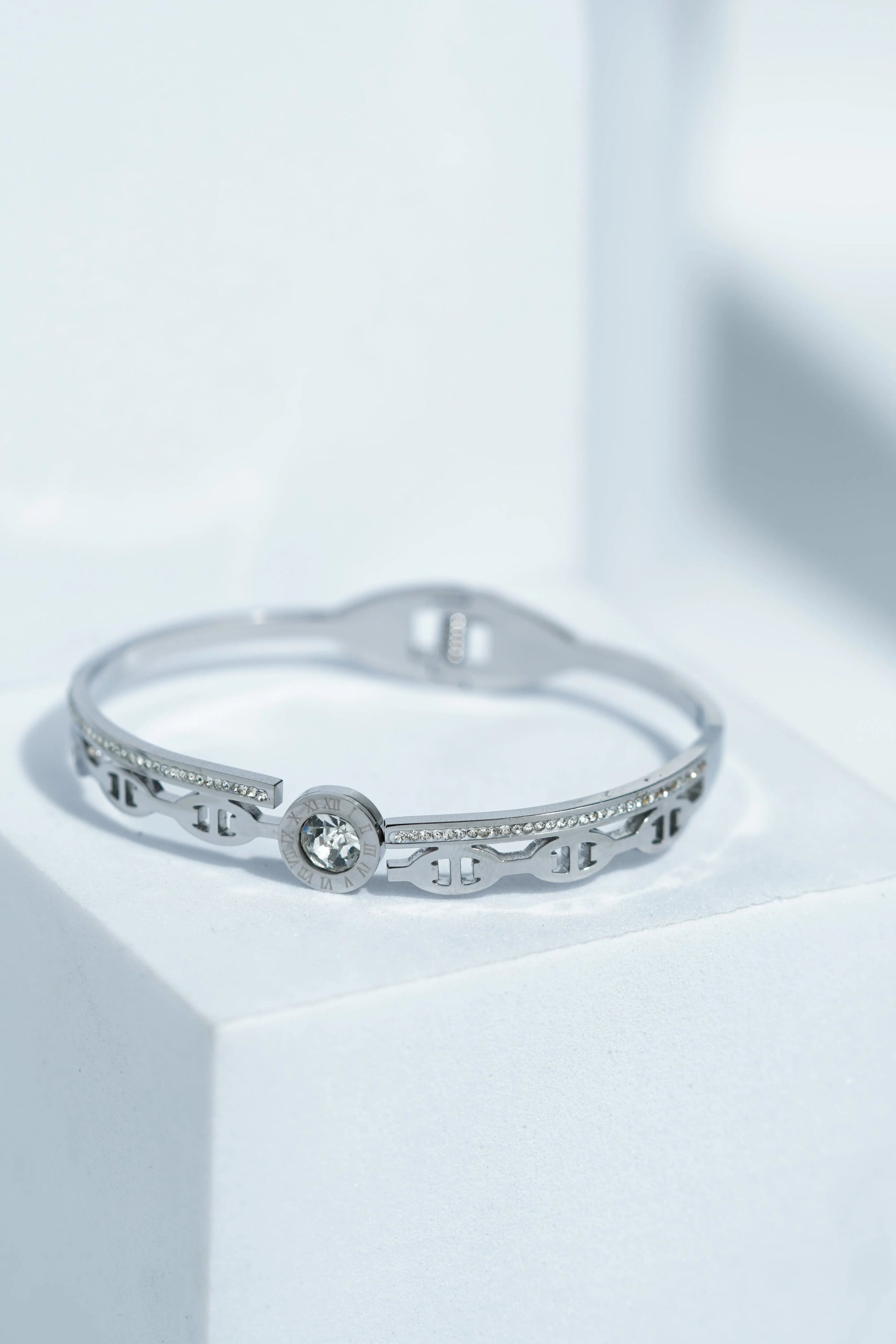 Oro Line Bangle Bracelet worldjewel.in CUFF BRACELET FOR WOMEN