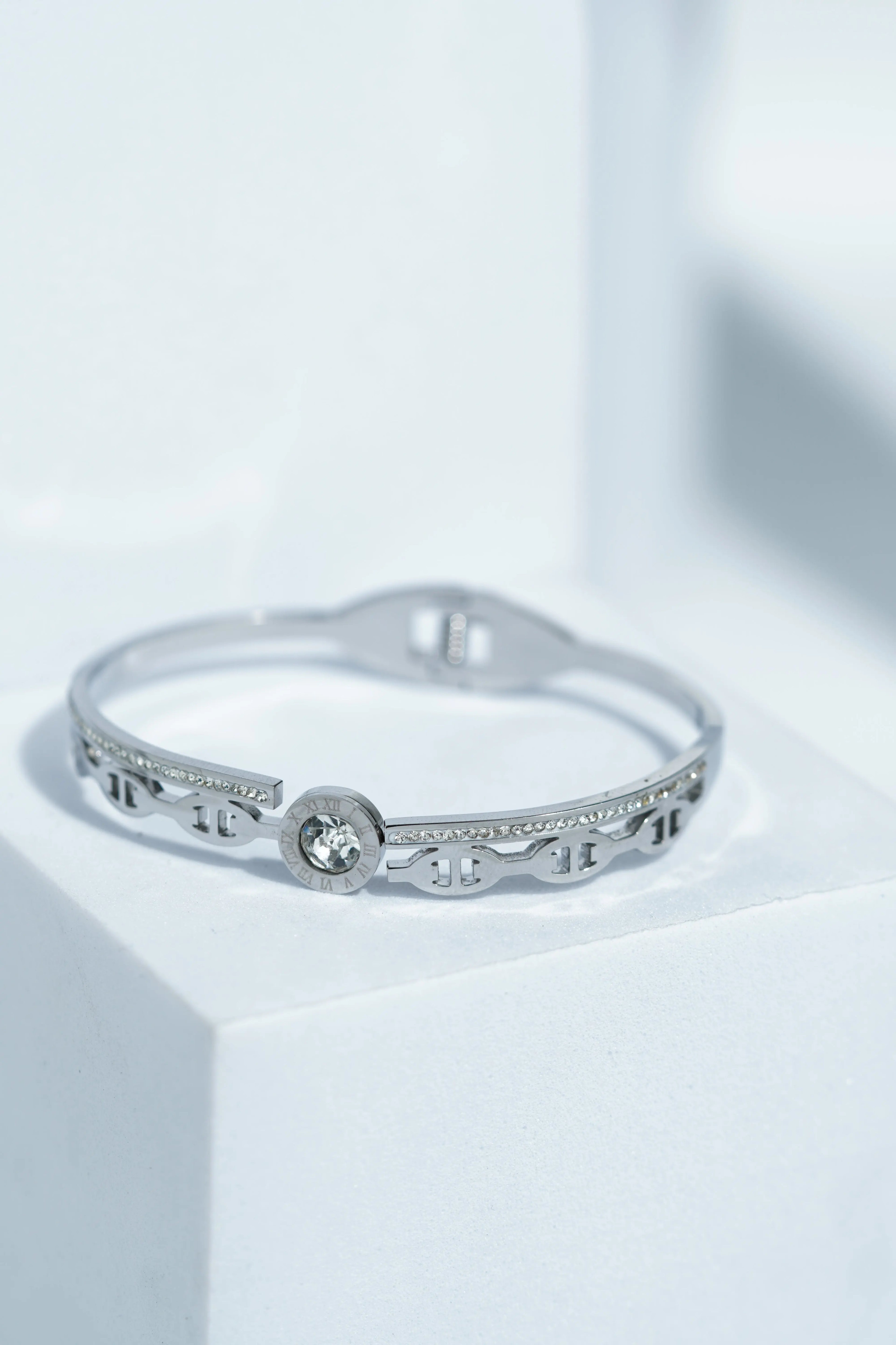 Oro Line Bangle Bracelet worldjewel.in CUFF BRACELET FOR WOMEN