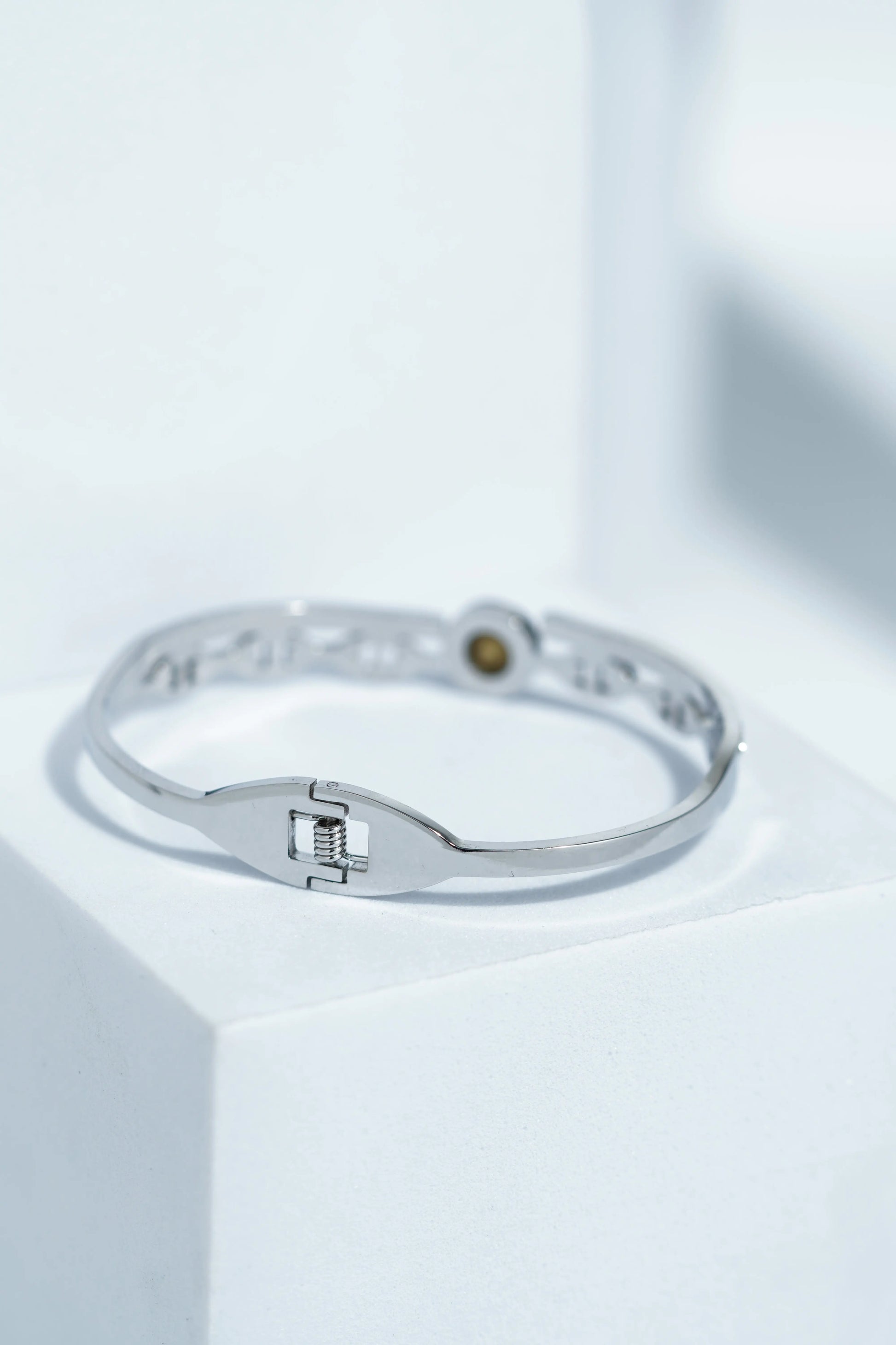 Oro Line Bangle Bracelet worldjewel.in CUFF BRACELET FOR WOMEN