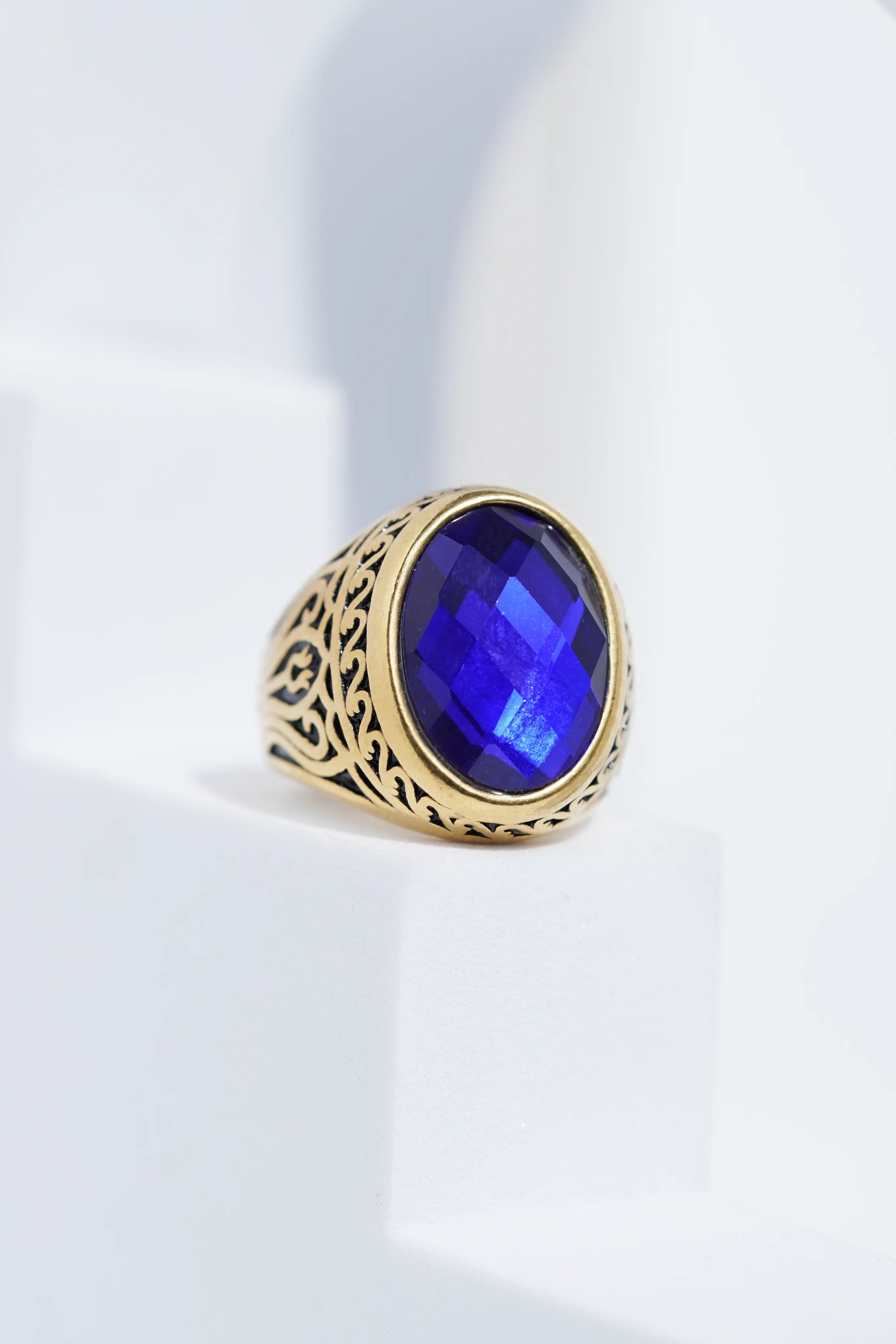 Oval Blue Stone Diamond Ring For Men worldjewel.in men's ring