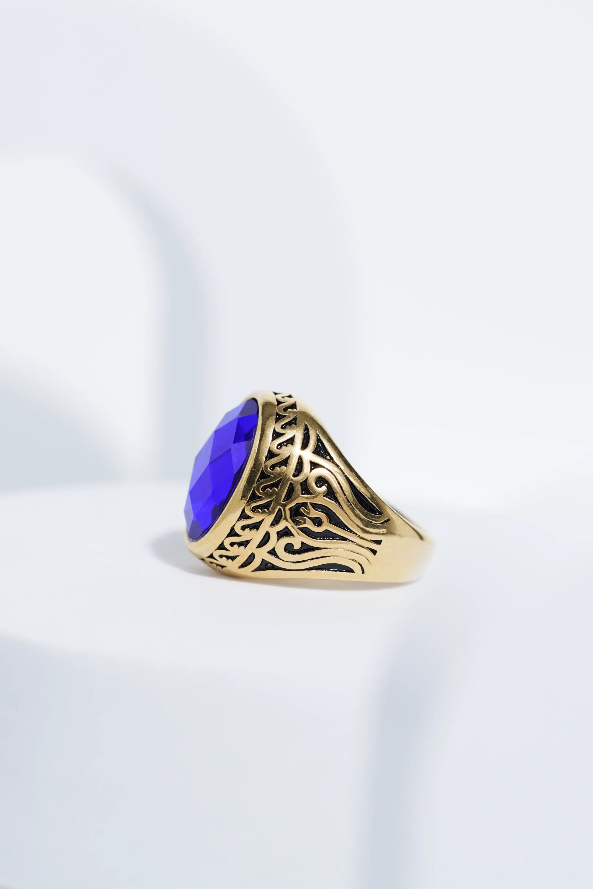 Oval Blue Stone Diamond Ring For Men worldjewel.in men's ring