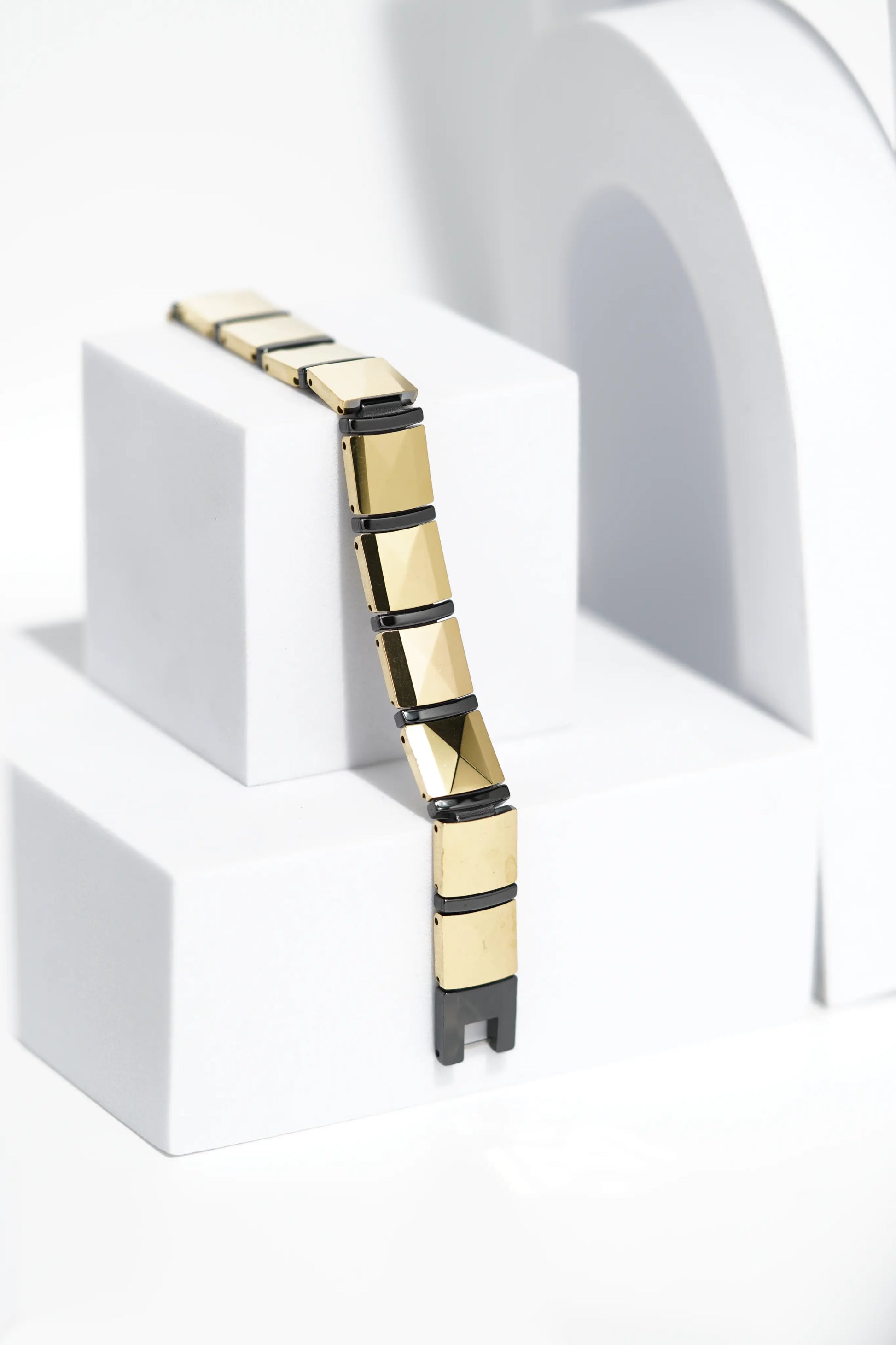 PureLink Ceramic bracelet for men. worldjewel.in men's bracelets