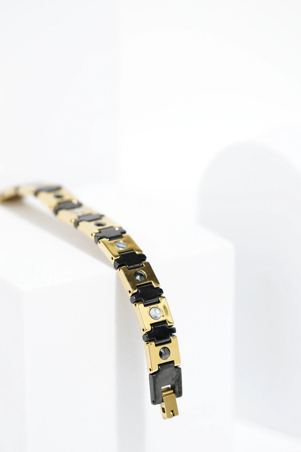 PureLink Ceramic bracelet for men. worldjewel.in men's bracelets