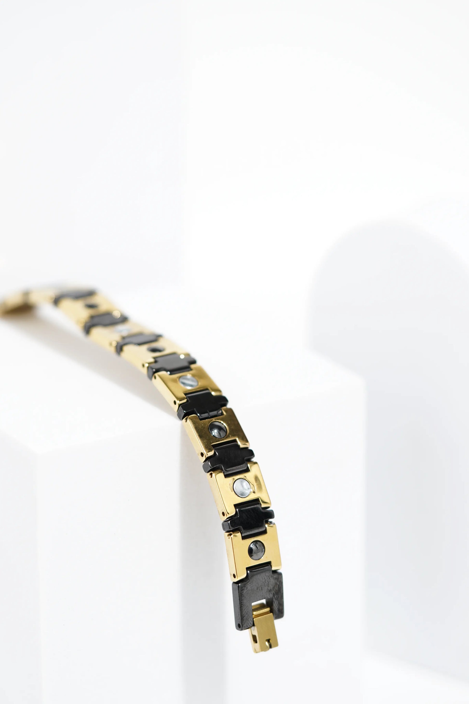 PureLink Ceramic bracelet for men. worldjewel.in men's bracelets