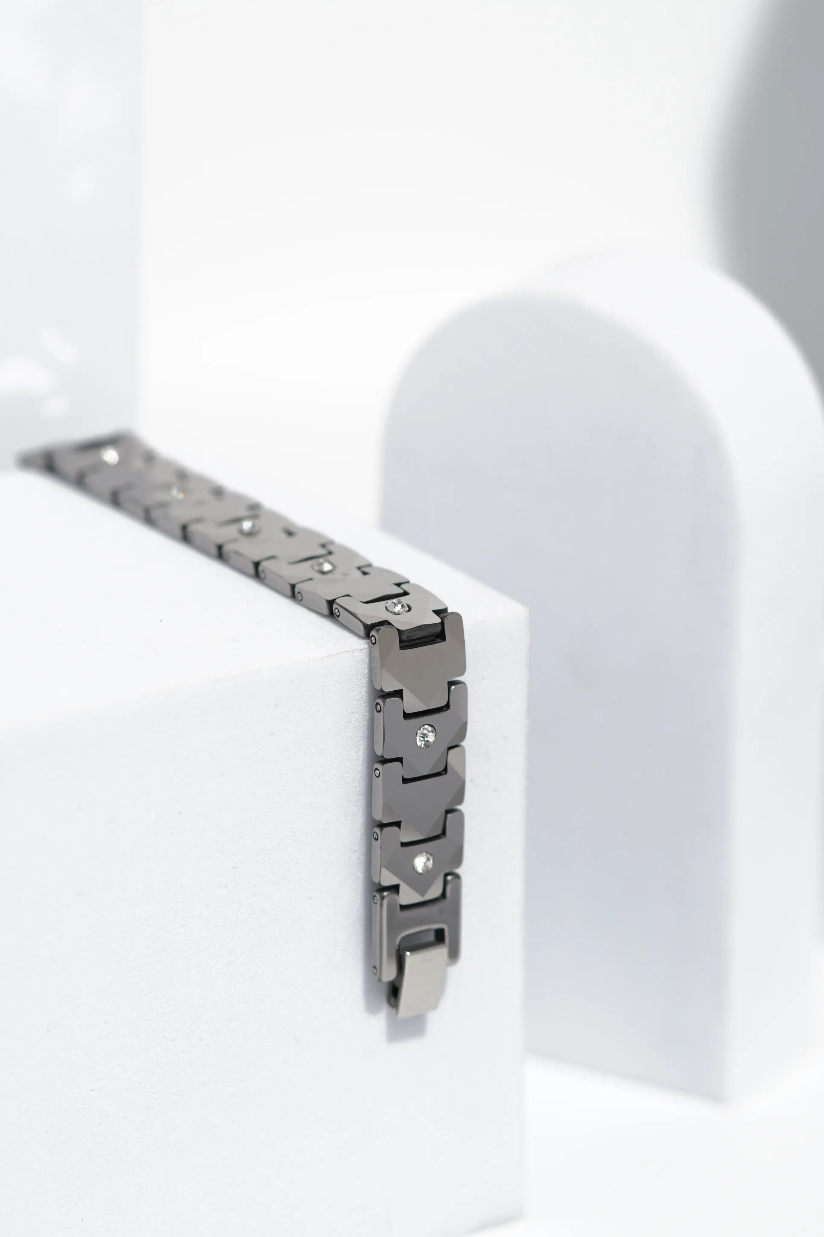QuietForm - Ceramic bracelet for men. worldjewel.in men's bracelets