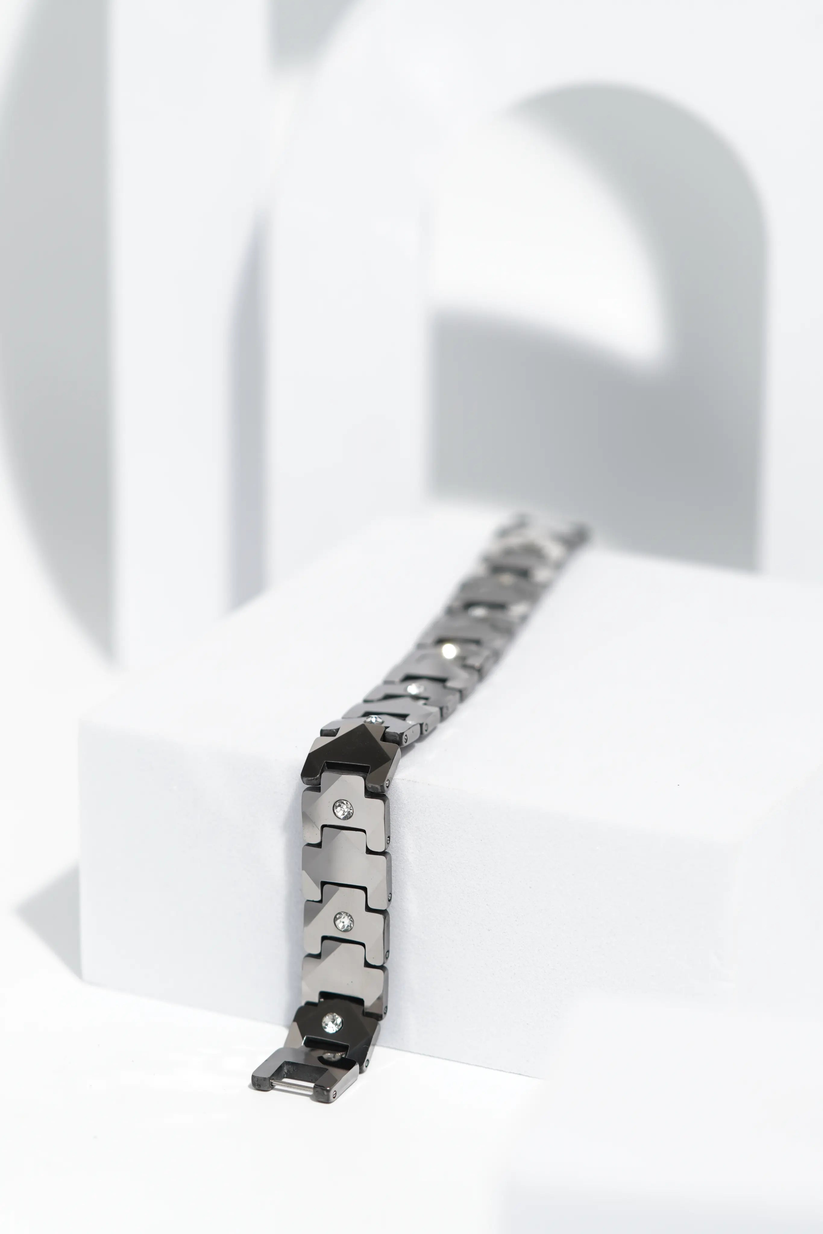 QuietForm - Ceramic bracelet for men. worldjewel.in men's bracelets