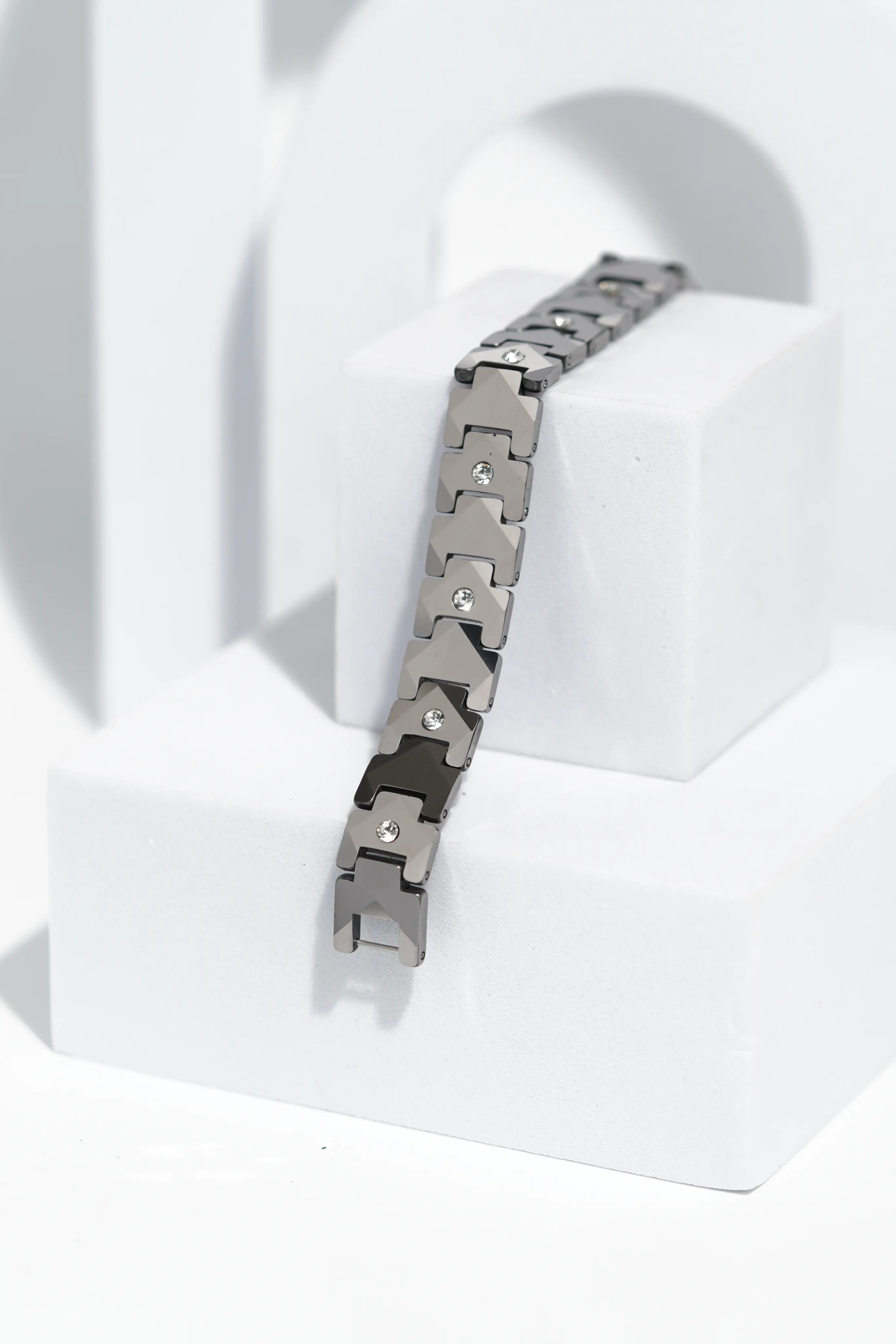 QuietForm - Ceramic bracelet for men. worldjewel.in men's bracelets