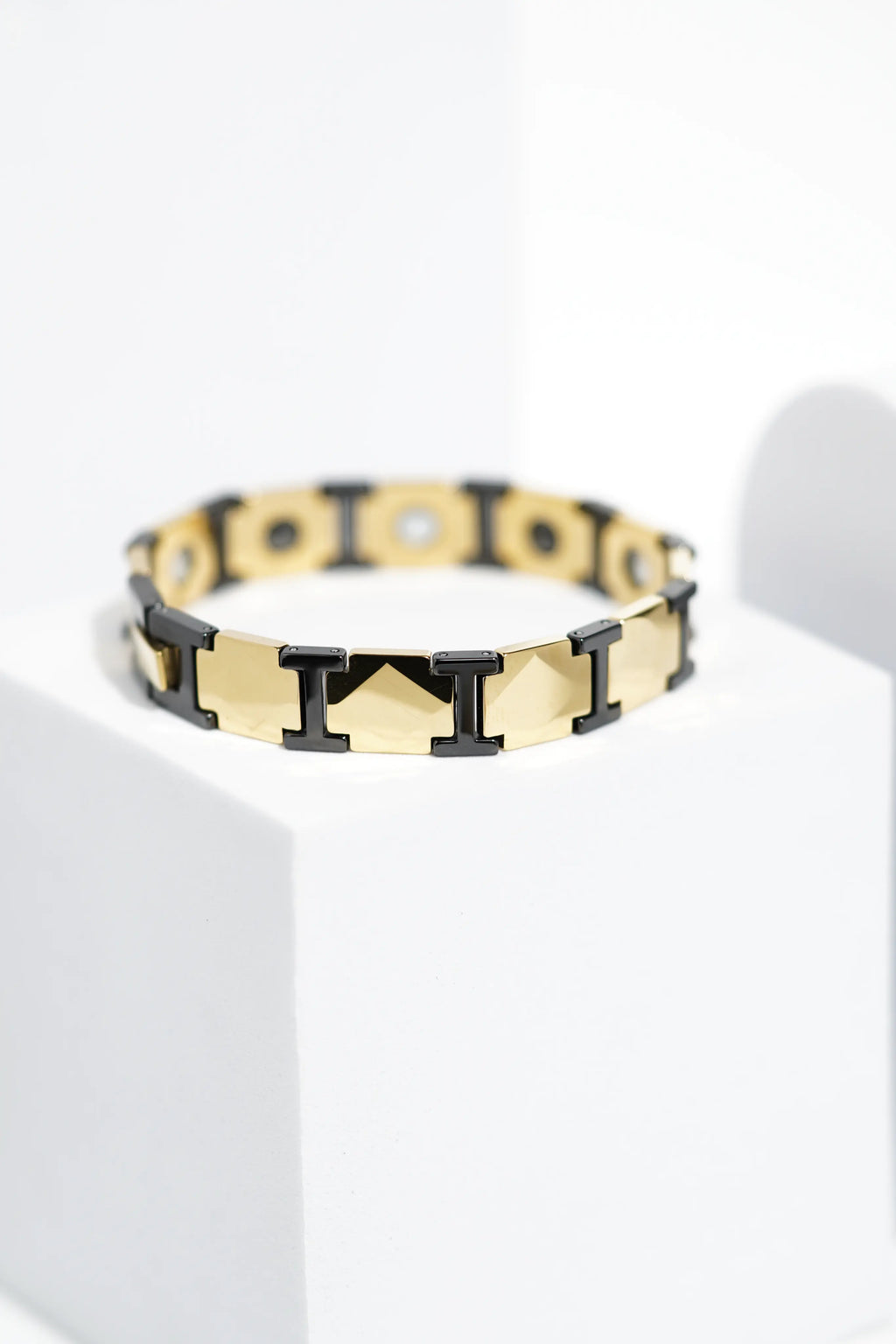QuietGold Ceramic bracelet for men. worldjewel.in men's bracelets