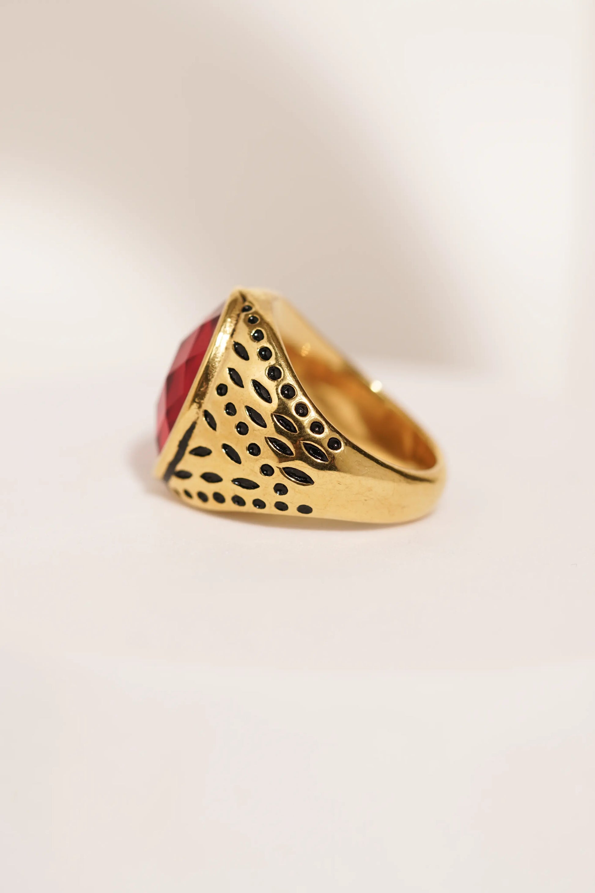 Red Diamond golden Turkish Ring worldjewel.in men's ring