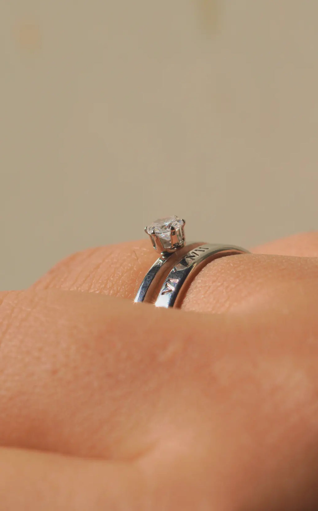 Roman Solitaire ring for women - worldjewel.in