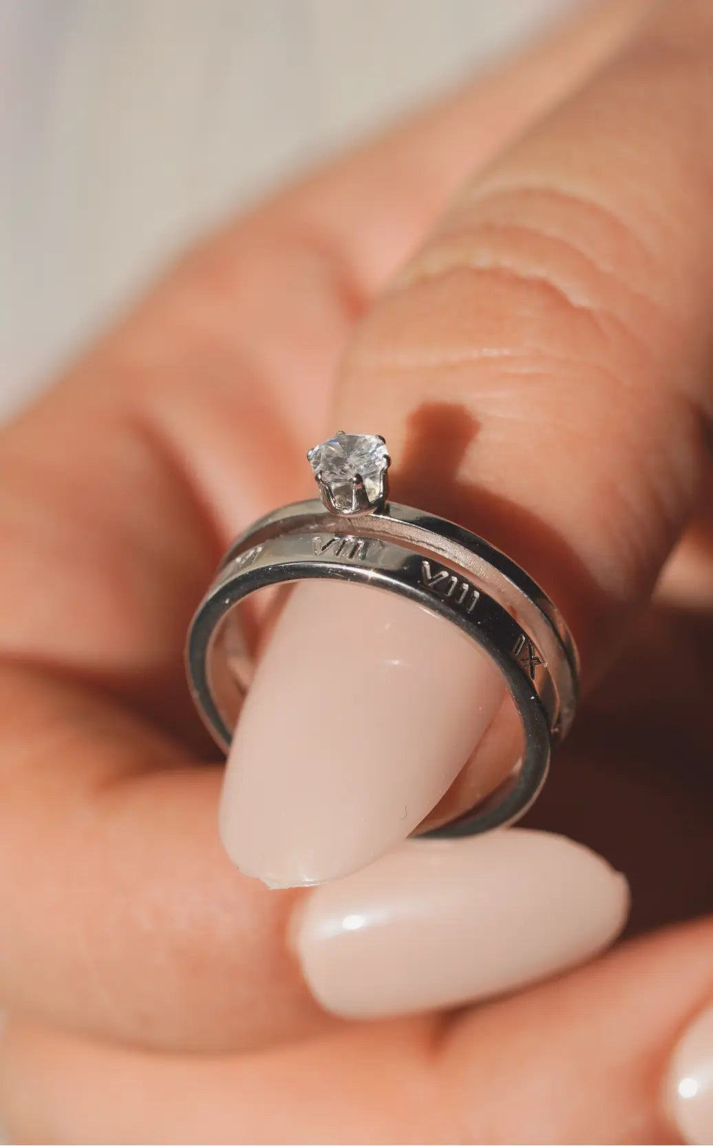 Roman Solitaire ring for women - worldjewel.in