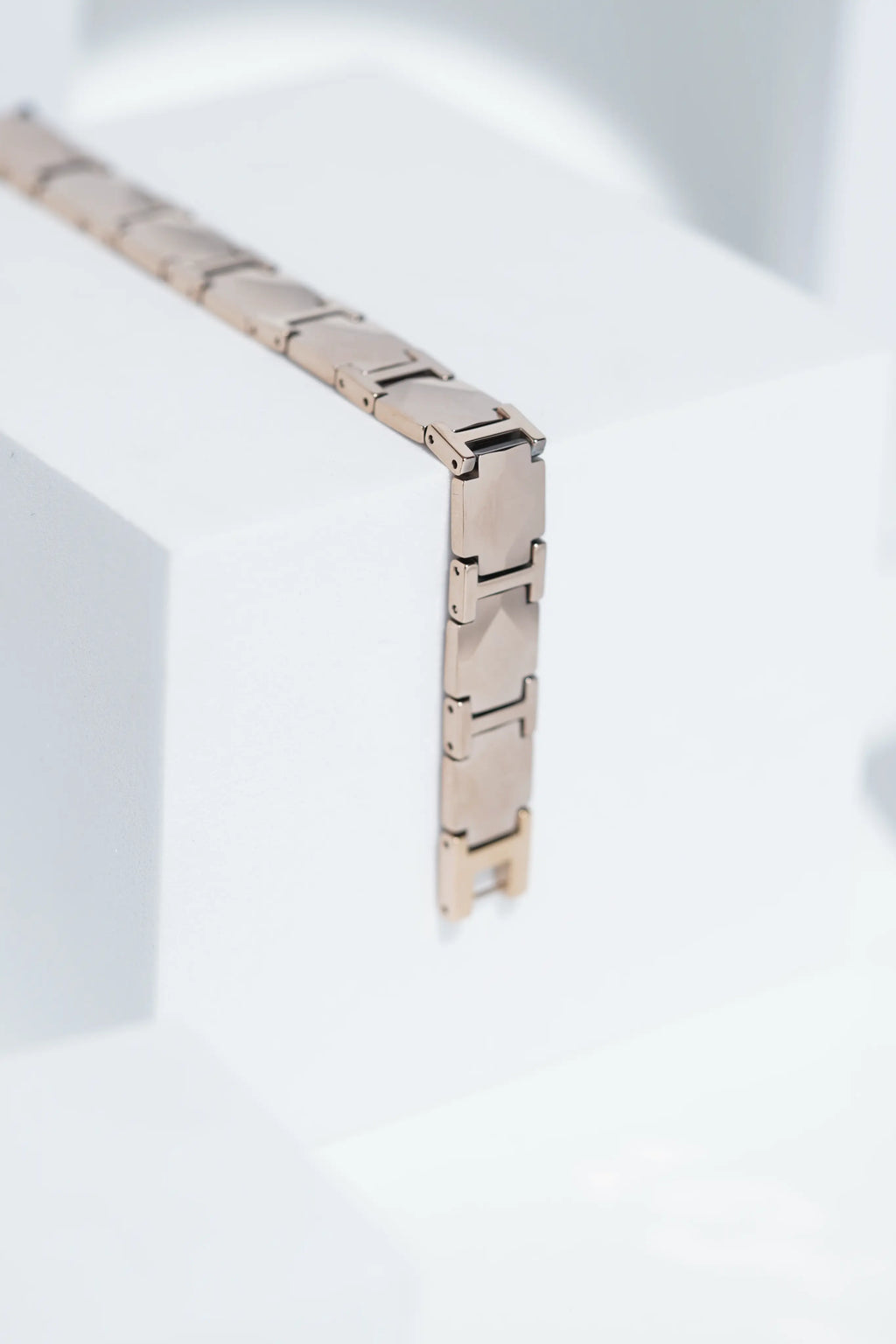 Rosegold Sun Glow - Ceramic bracelet for men. worldjewel.in men's bracelets