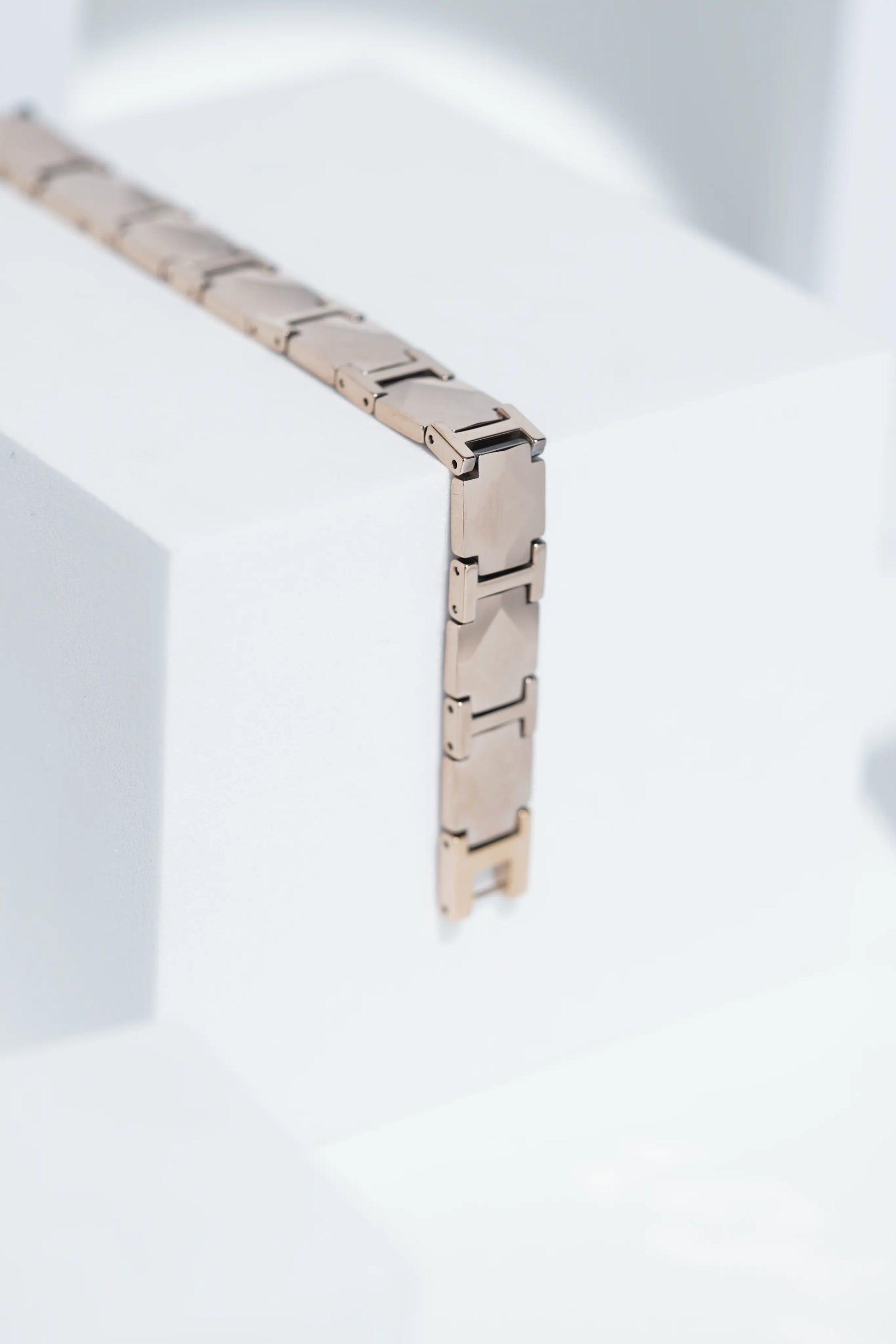 Rosegold Sun Glow - Ceramic bracelet for men. worldjewel.in men's bracelets