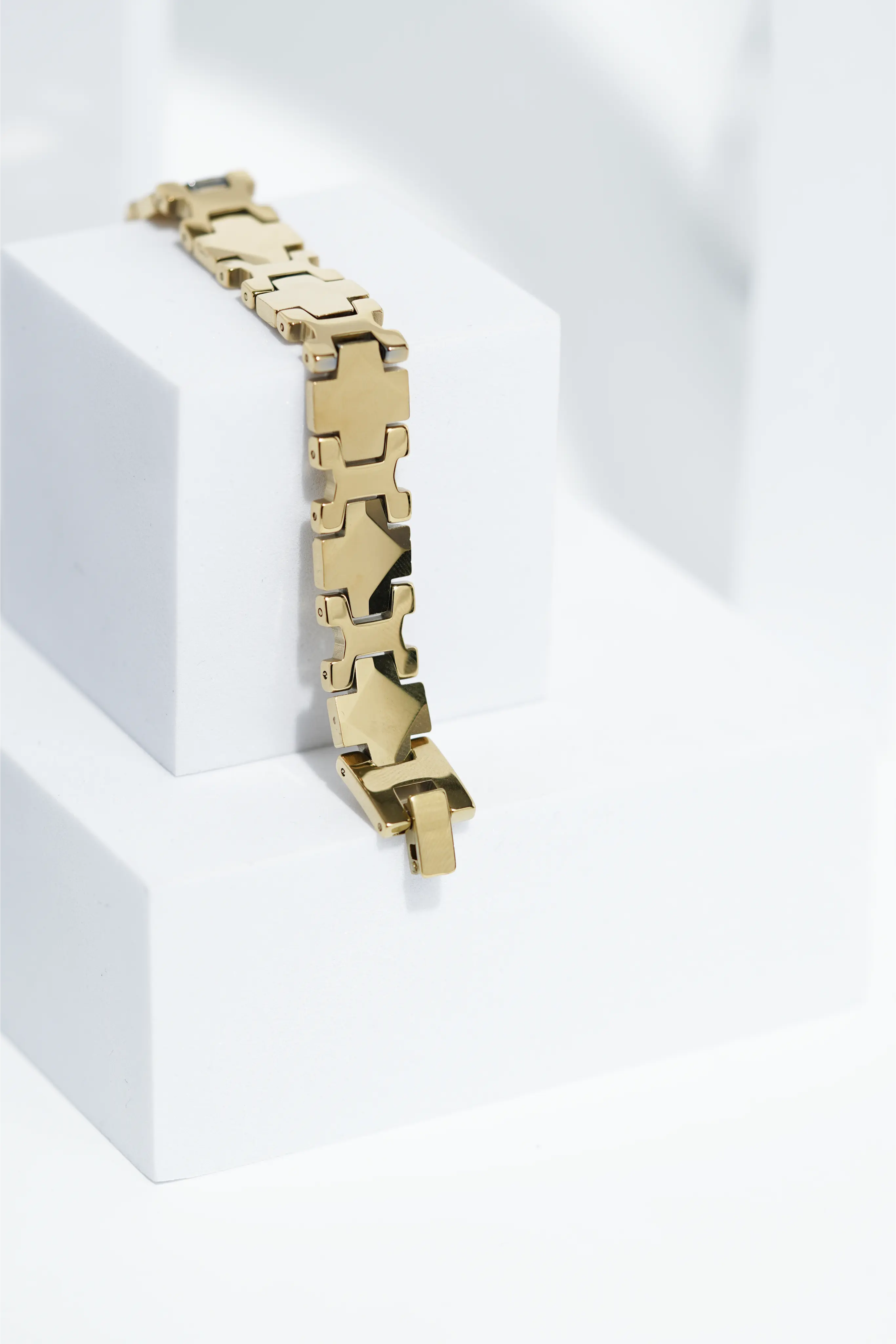 Sandstone Shine - Ceramic bracelet for men. worldjewel.in men's bracelets