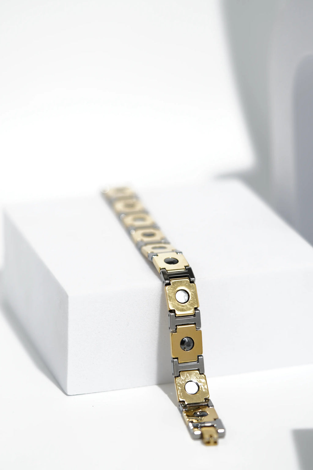 Silque - Ceramic bracelet for men. worldjewel.in men's bracelets