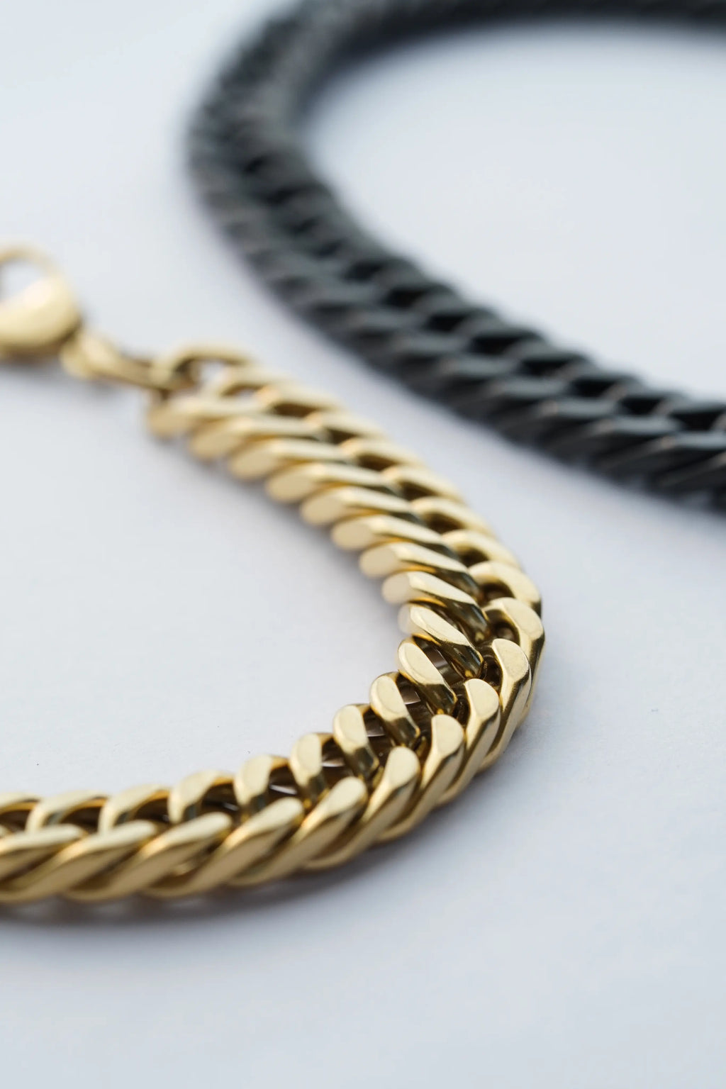 Sleek Chain Bracelet worldjewel.in barcelet for men