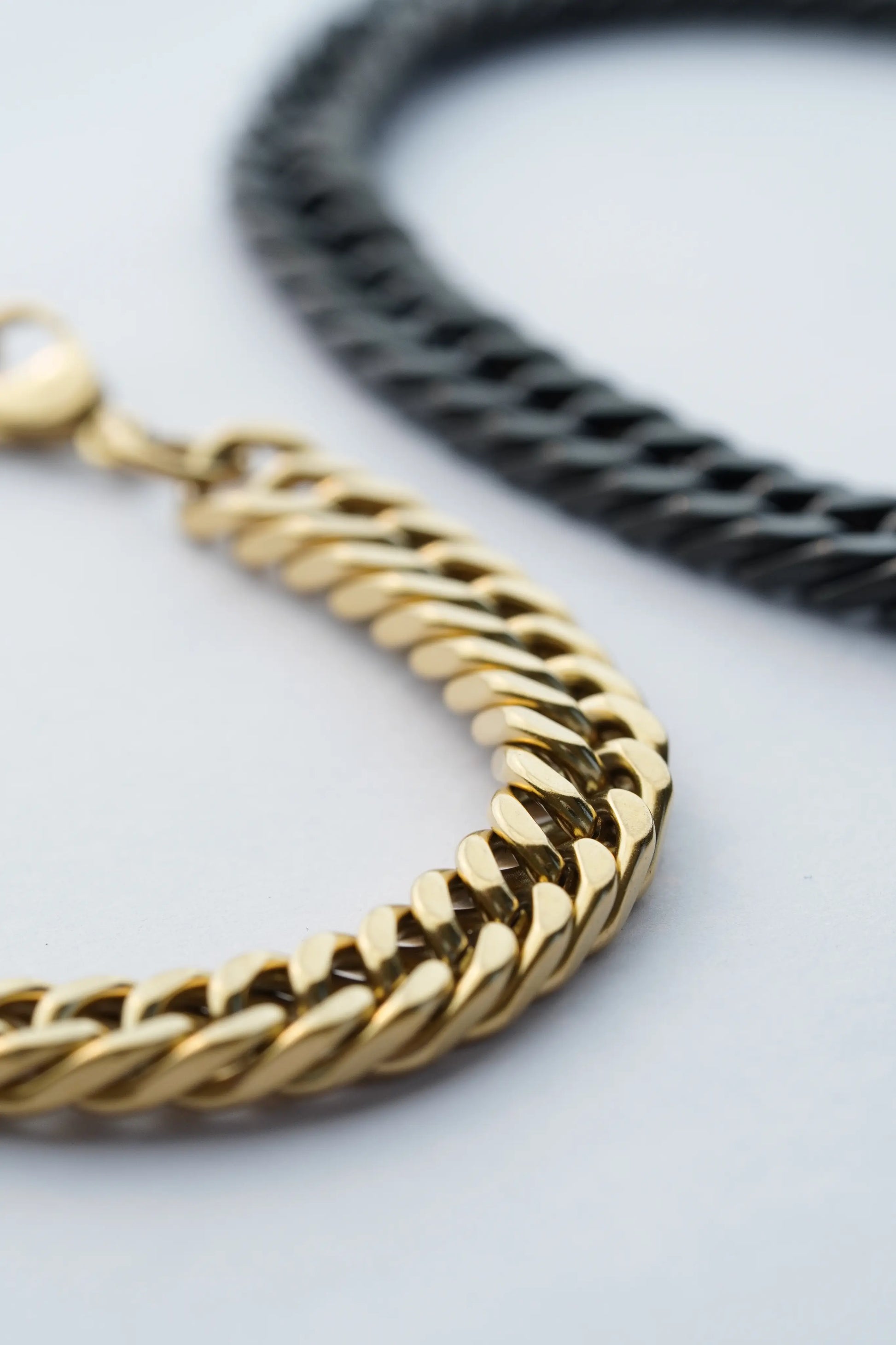 Sleek Chain Bracelet worldjewel.in barcelet for men