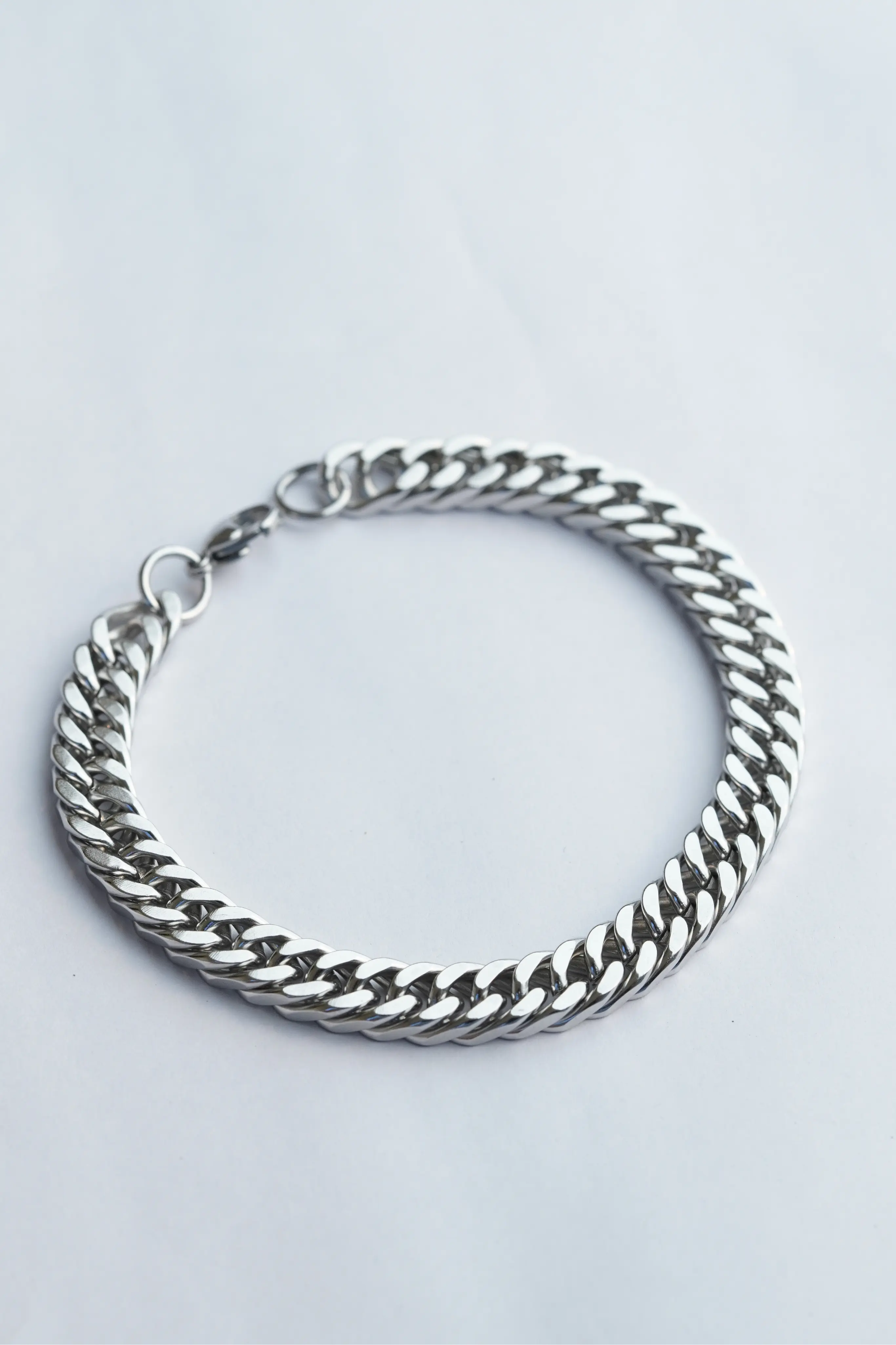 Sleek Chain Bracelet worldjewel.in barcelet for men