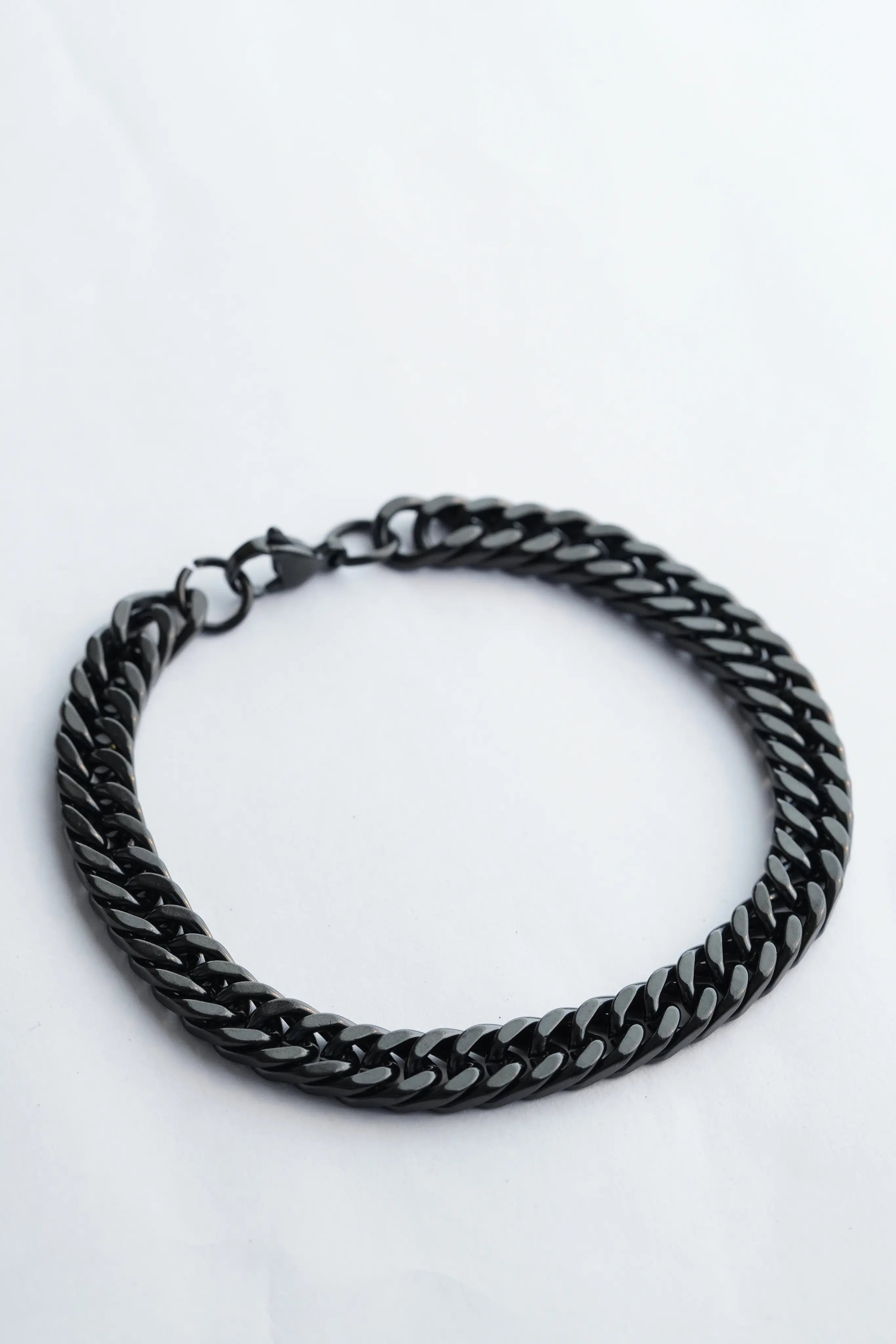 Sleek Chain Bracelet worldjewel.in barcelet for men