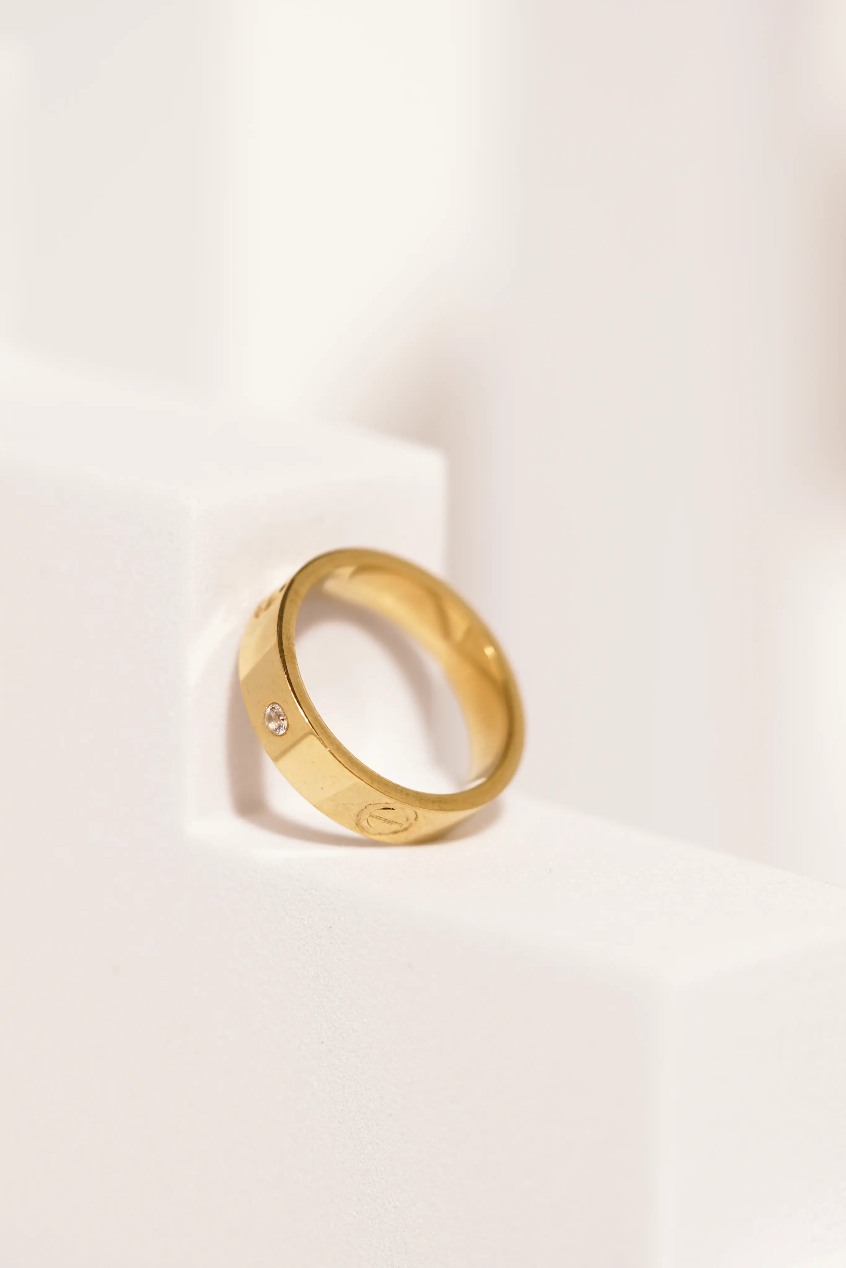 Sleek RIng worldjewel.in ADJUSTABLE RING