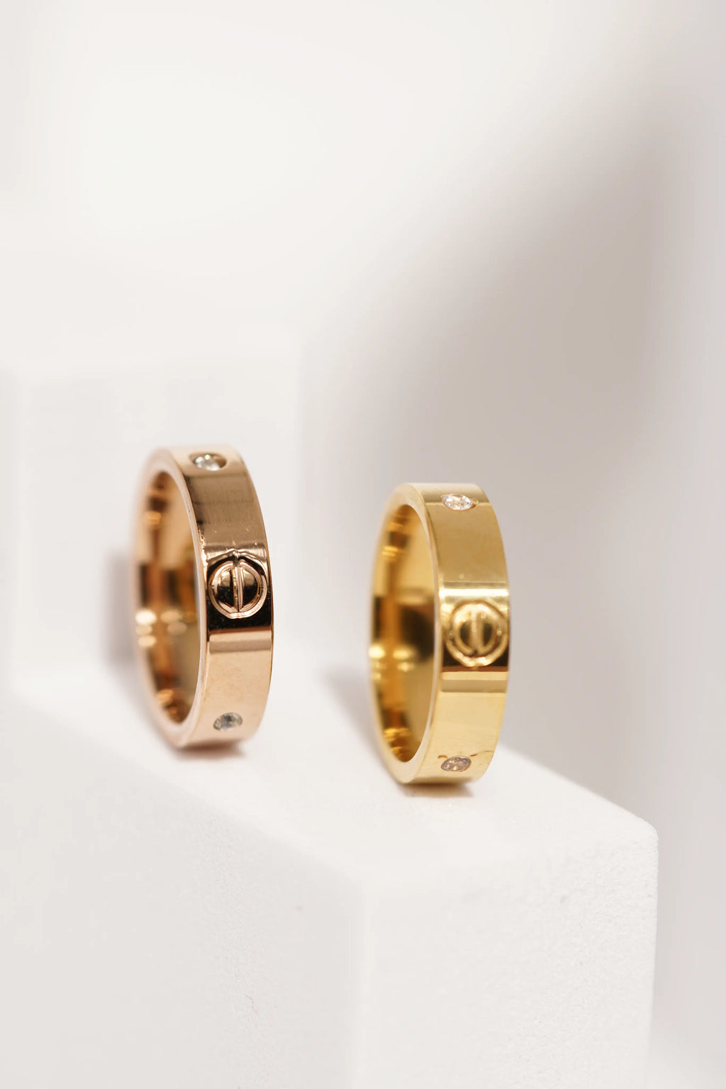 Sleek RIng worldjewel.in ADJUSTABLE RING