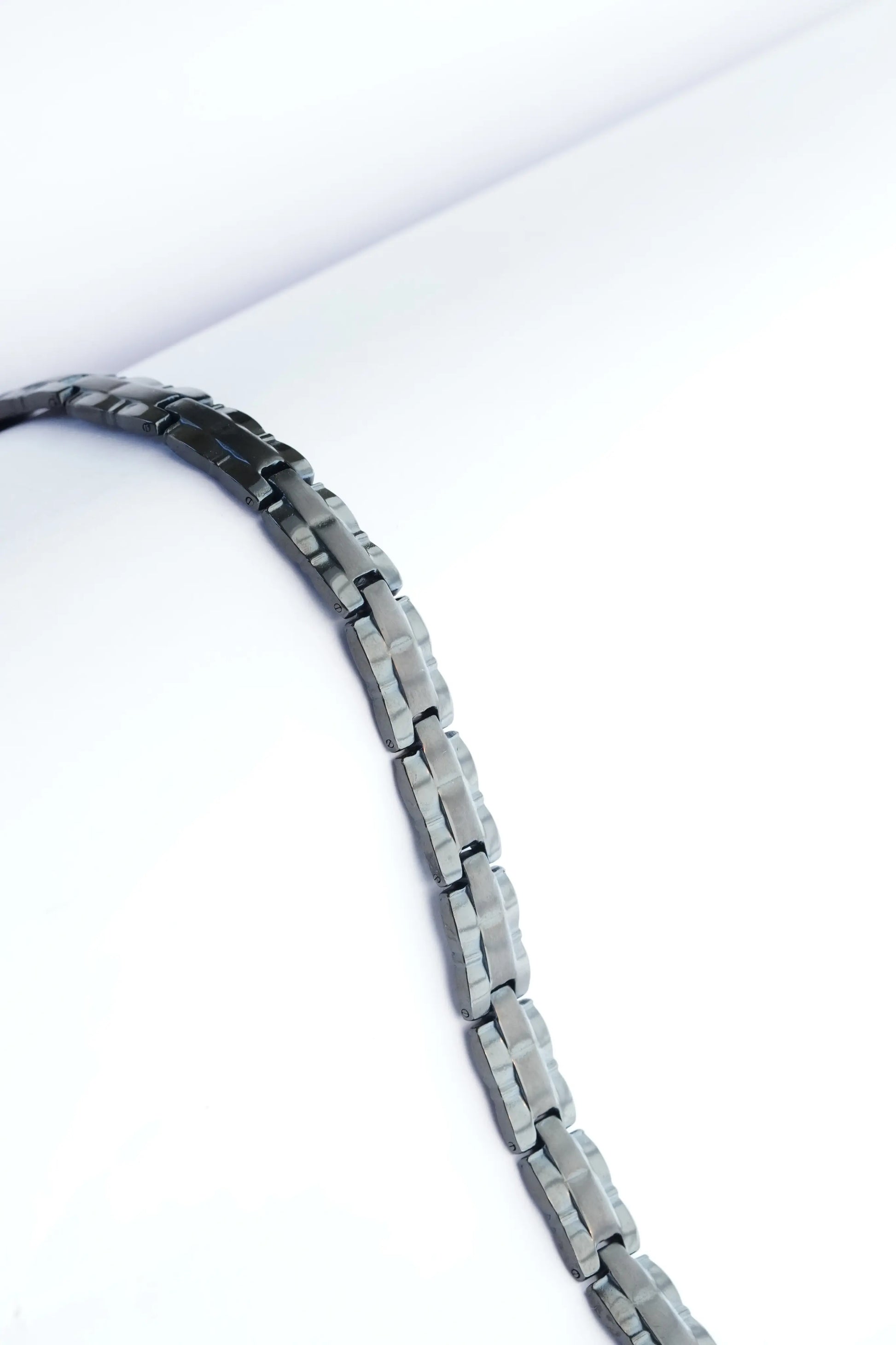 Sleek Titanium bracelet worldjewel.in Titanium bracelet