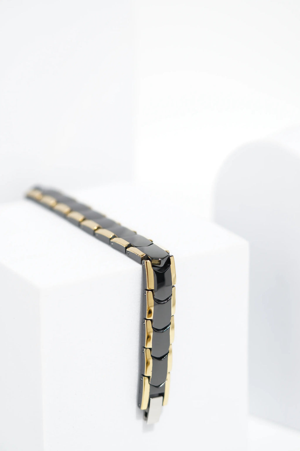 SlimCore Ceramic bracelet for men. worldjewel.in men's bracelets