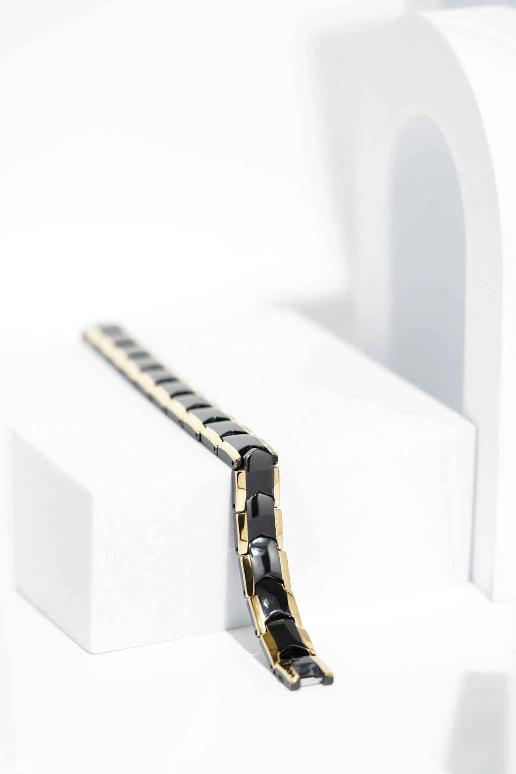 SlimCore Ceramic bracelet for men. worldjewel.in men's bracelets