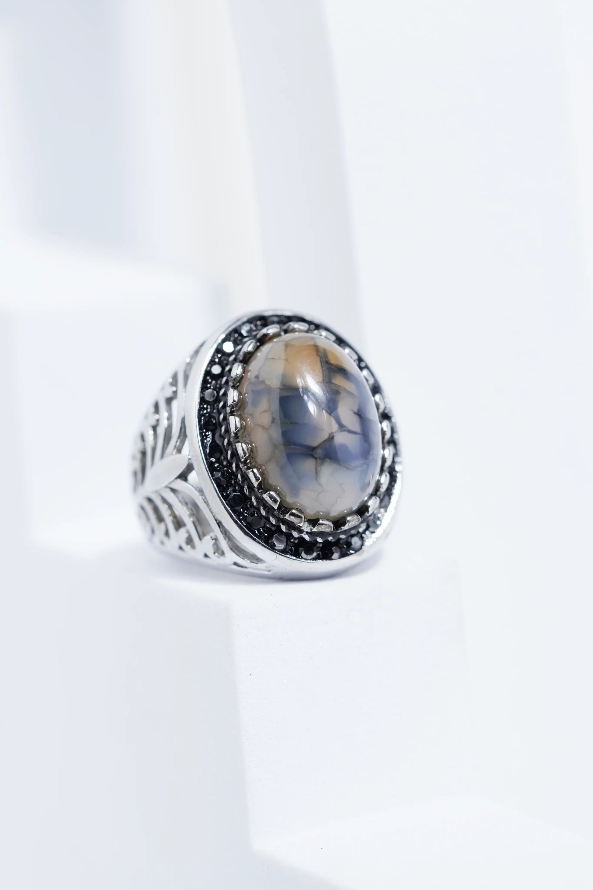 Sliver Oval Shape Stone Ring for Men worldjewel.in men's ring